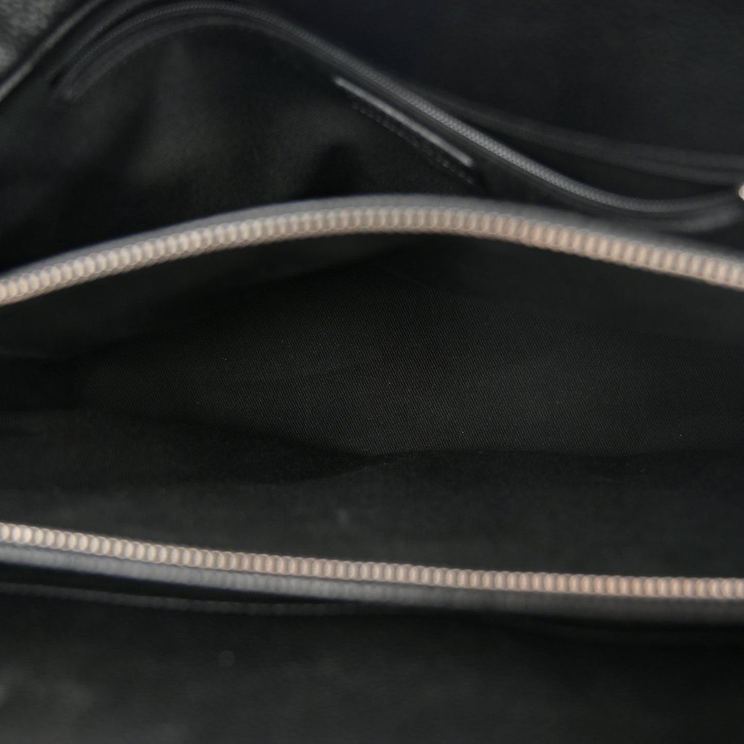 Caviar Quilted CC Timeless Soft Tote Black