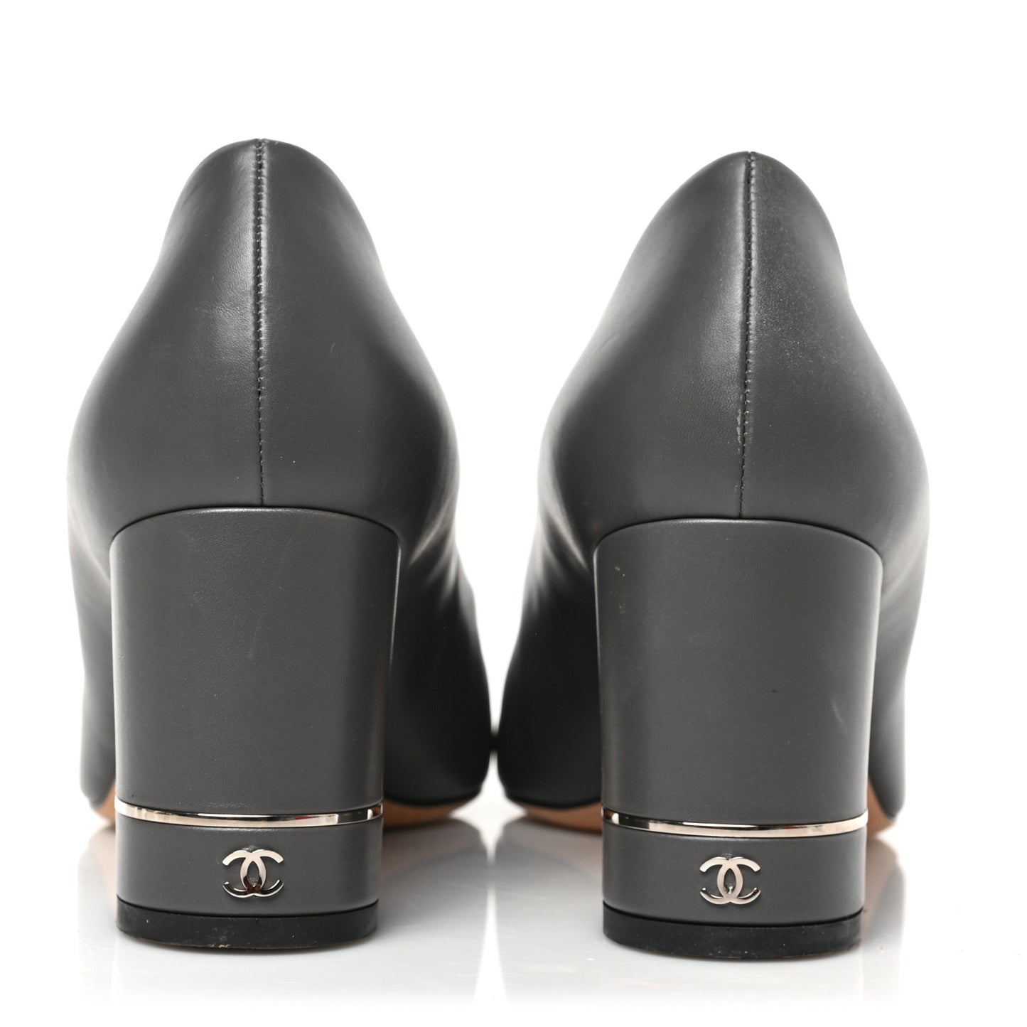 Lambskin Patent Cap Toe Pumps 41 Gey Black