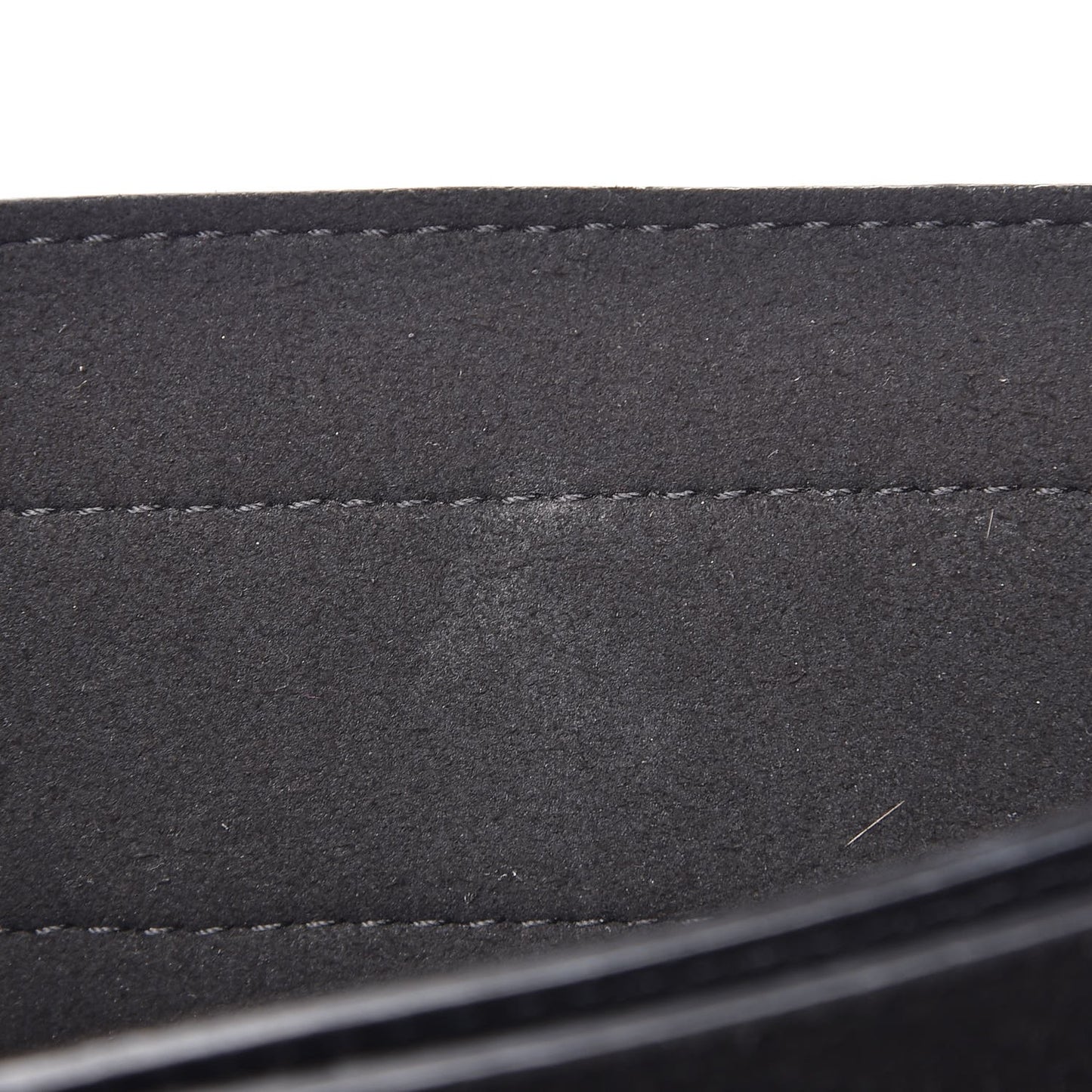 Sugar Goatskin Medium GV3 Shoulder Bag Black
