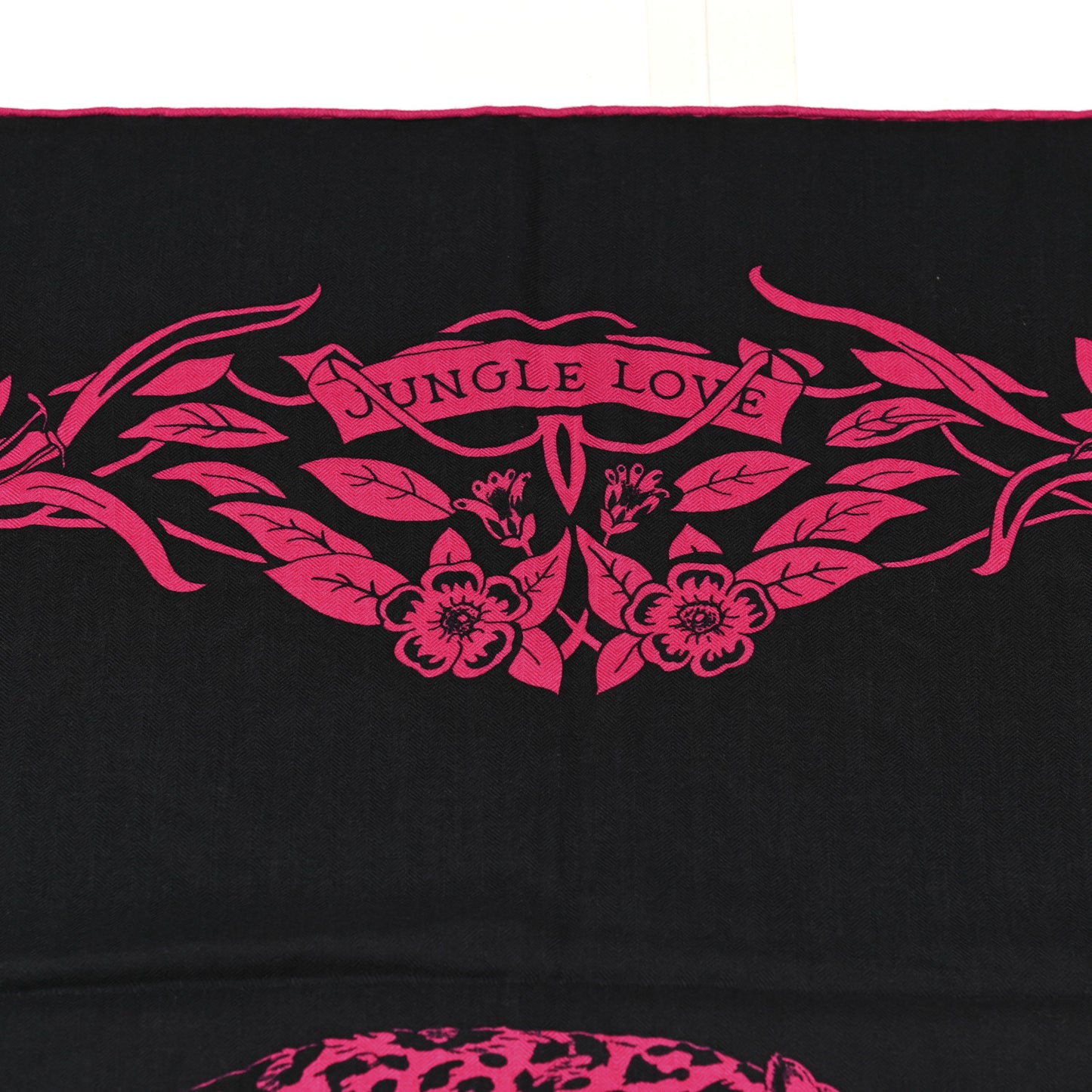 Cashmere Silk Jungle Love Tattoo Shawl 140 Bleu Noir Rose Vif