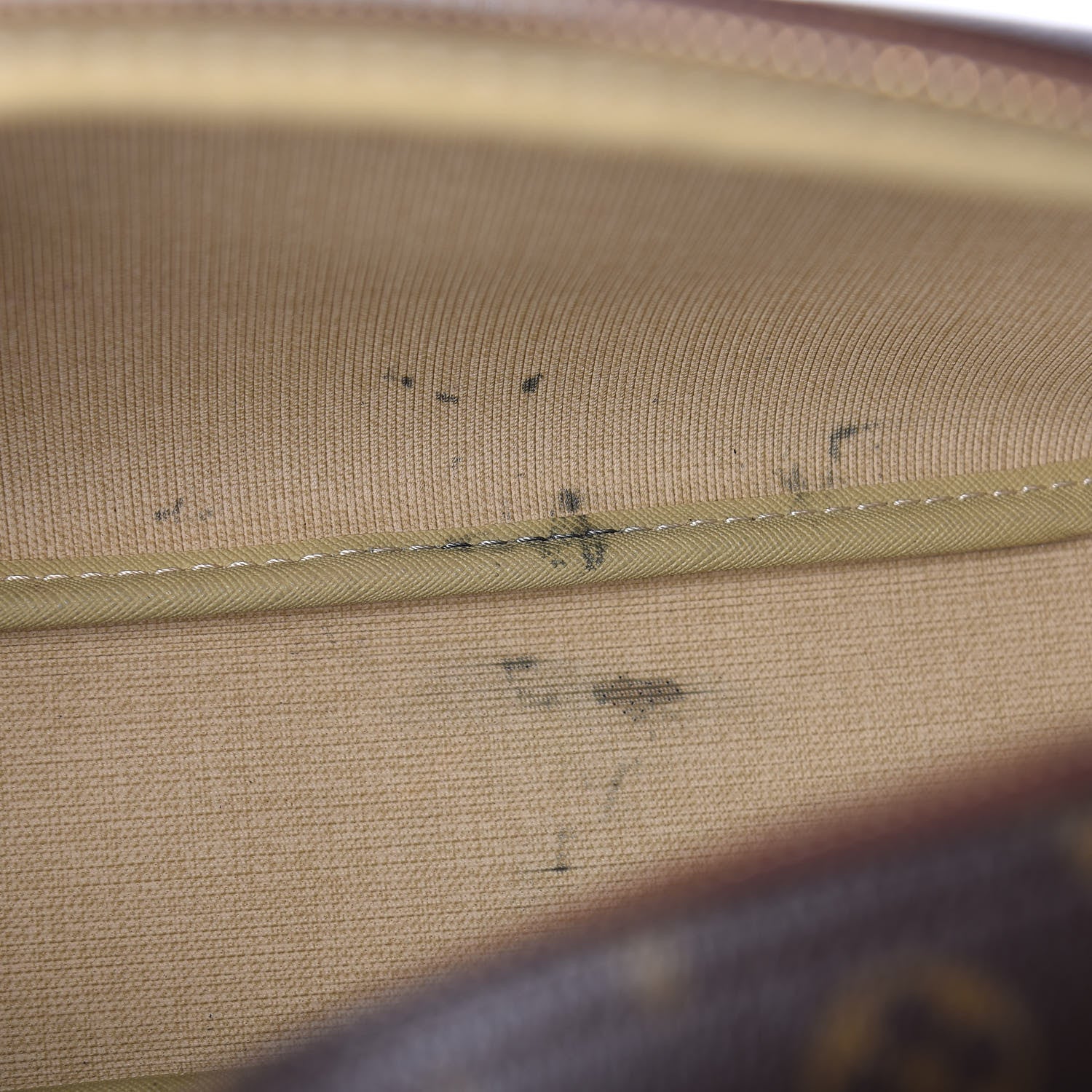Louis Vuitton Monogram Reporter PM 11 of 11