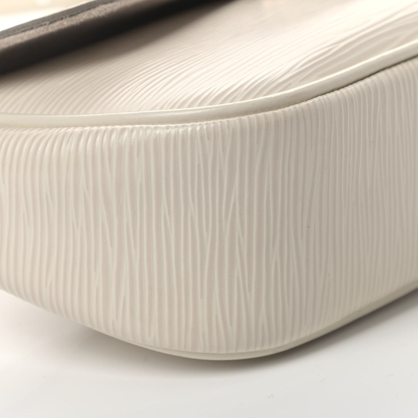 Epi Montaigne Clutch Ivory