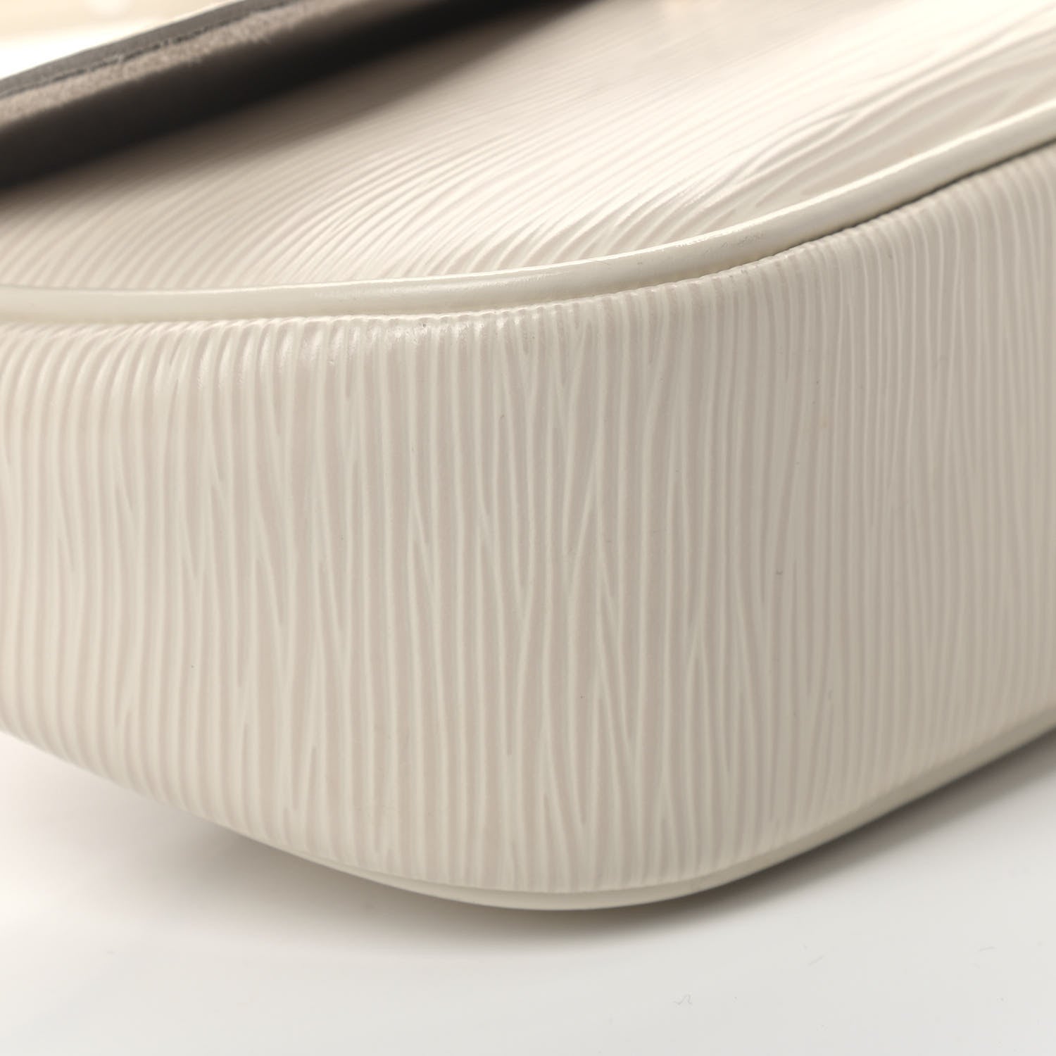 Louis Vuitton Epi Montaigne Clutch Ivory 8 of 15