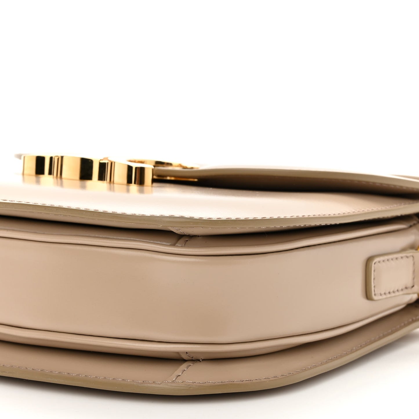 Shiny Calfskin Triomphe Besace Clea Pebble