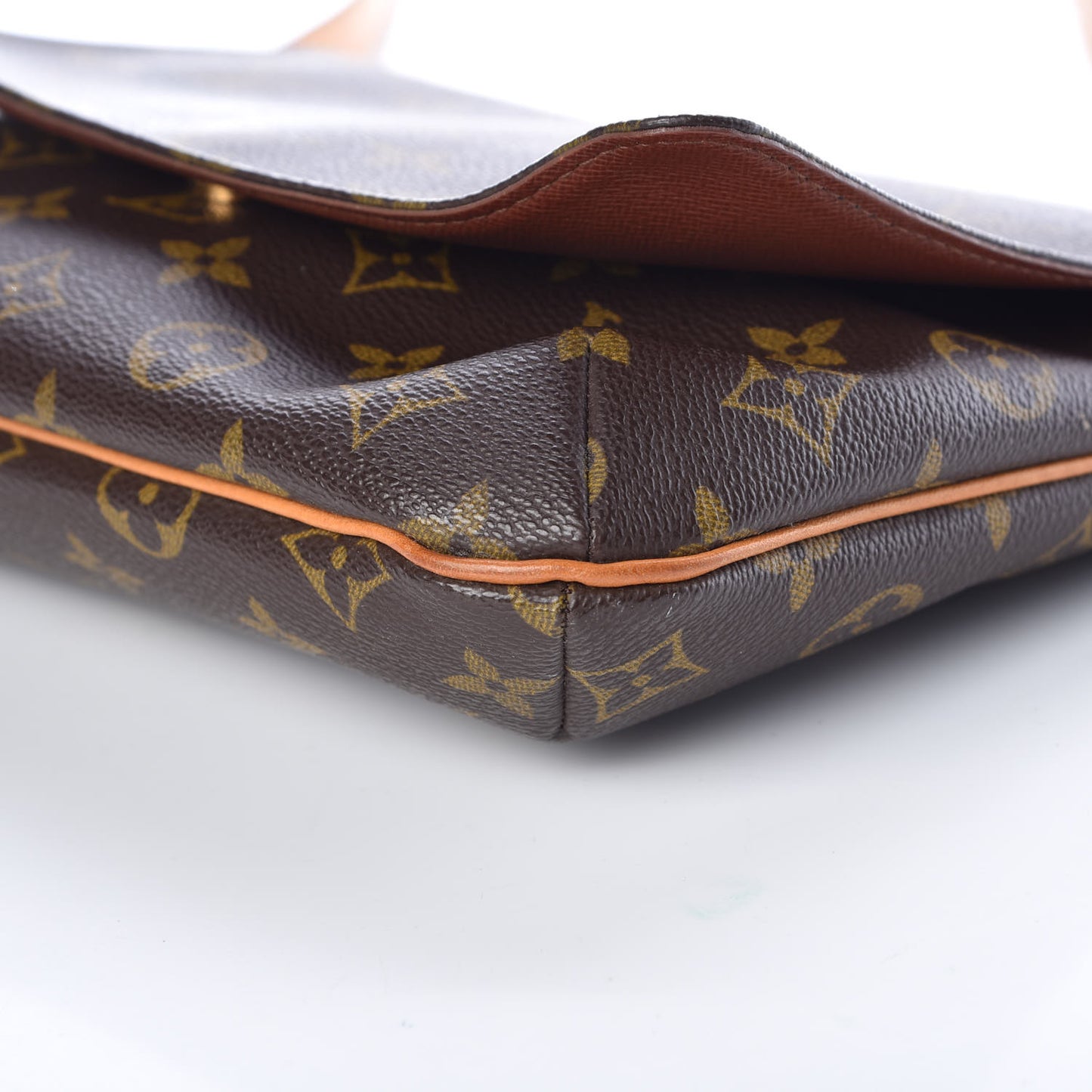 Monogram Musette Tango