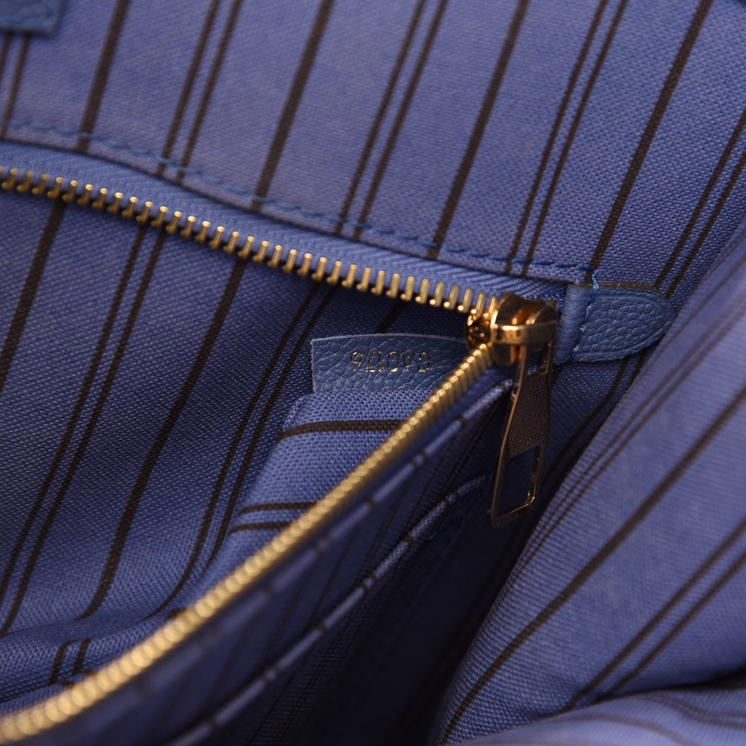 Louis Vuitton Empreinte Pont Neuf MM Denim 7 of 10