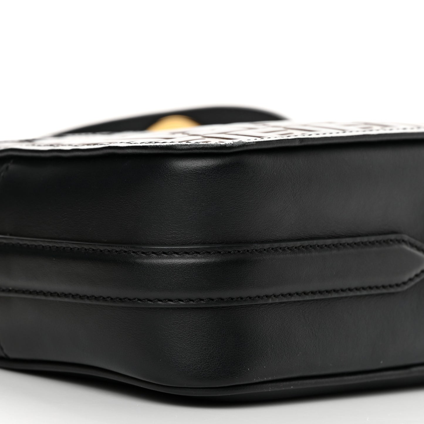 Vitello Century F is Fendi Bi-Color FF 1974 Embossed Camera Case Maya Black