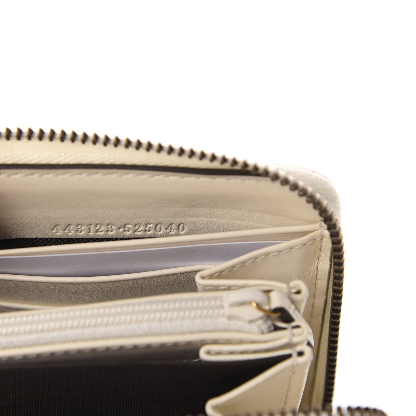 Calfskin Matelasse GG Marmont Zip Around Wallet White