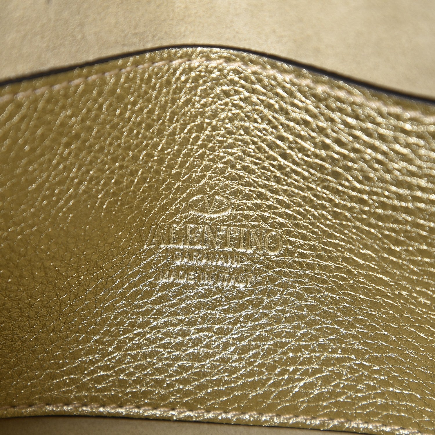 Valentino Garavani Metallic Pebbled Calfskin Medium Rockstud Flip Lock Crossbody Bag Platino 6 of 7