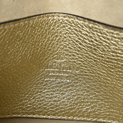 Valentino Garavani Metallic Pebbled Calfskin Medium Rockstud Flip Lock Crossbody Bag Platino 6 of 7