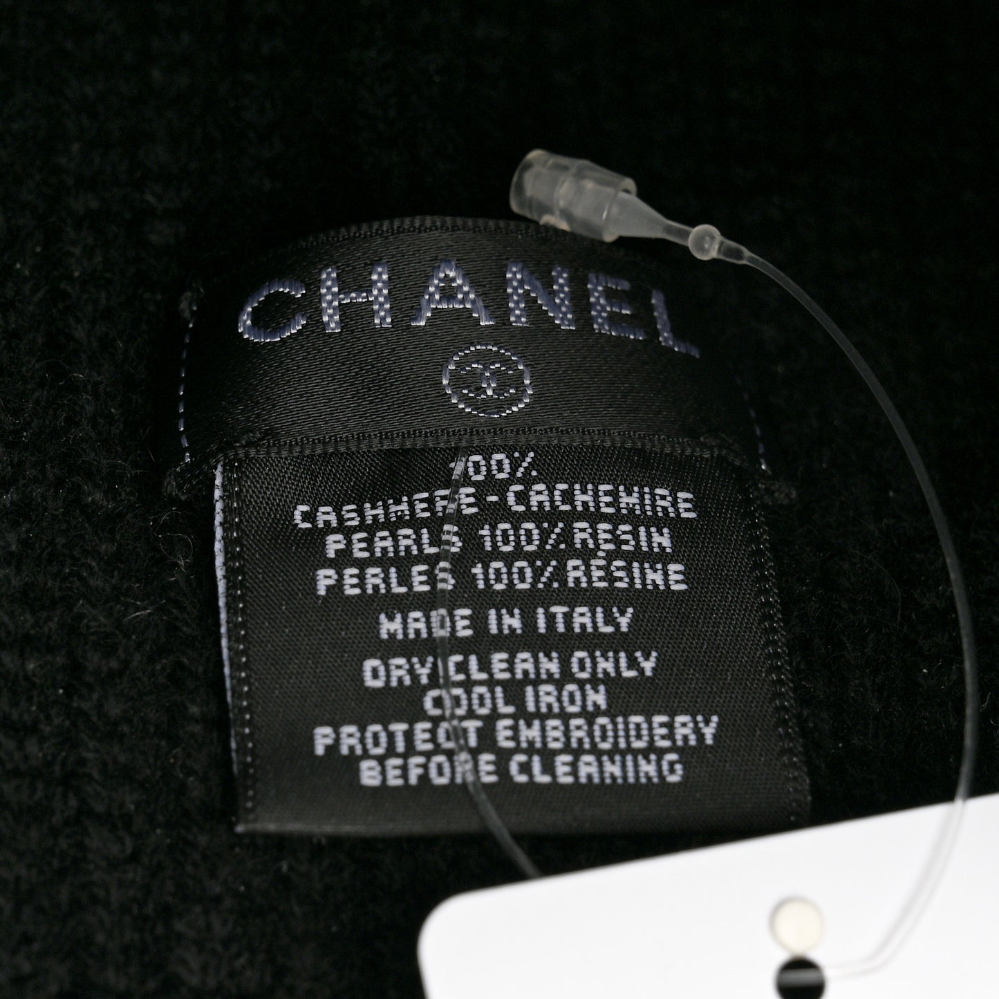 Cashmere Pearl Logo Beanie Hat Black Ivory