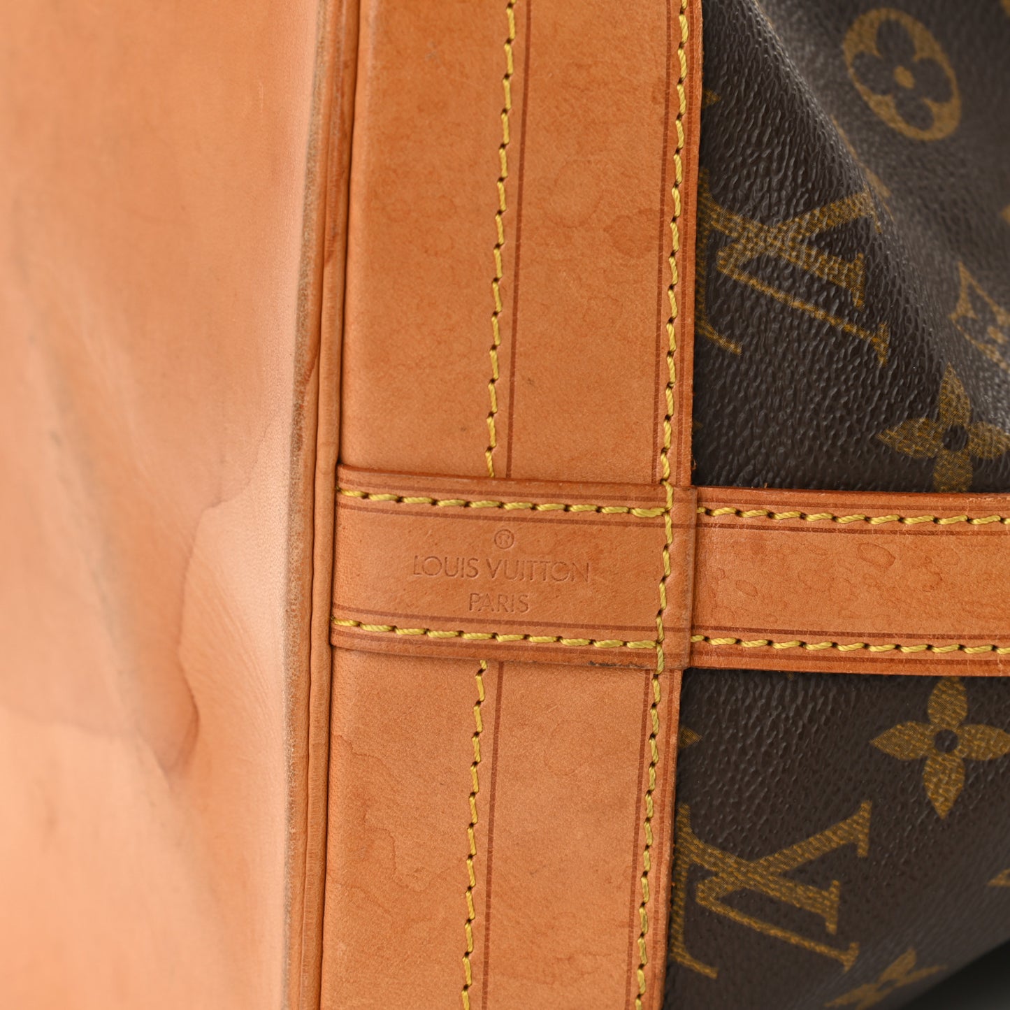 Monogram Noe