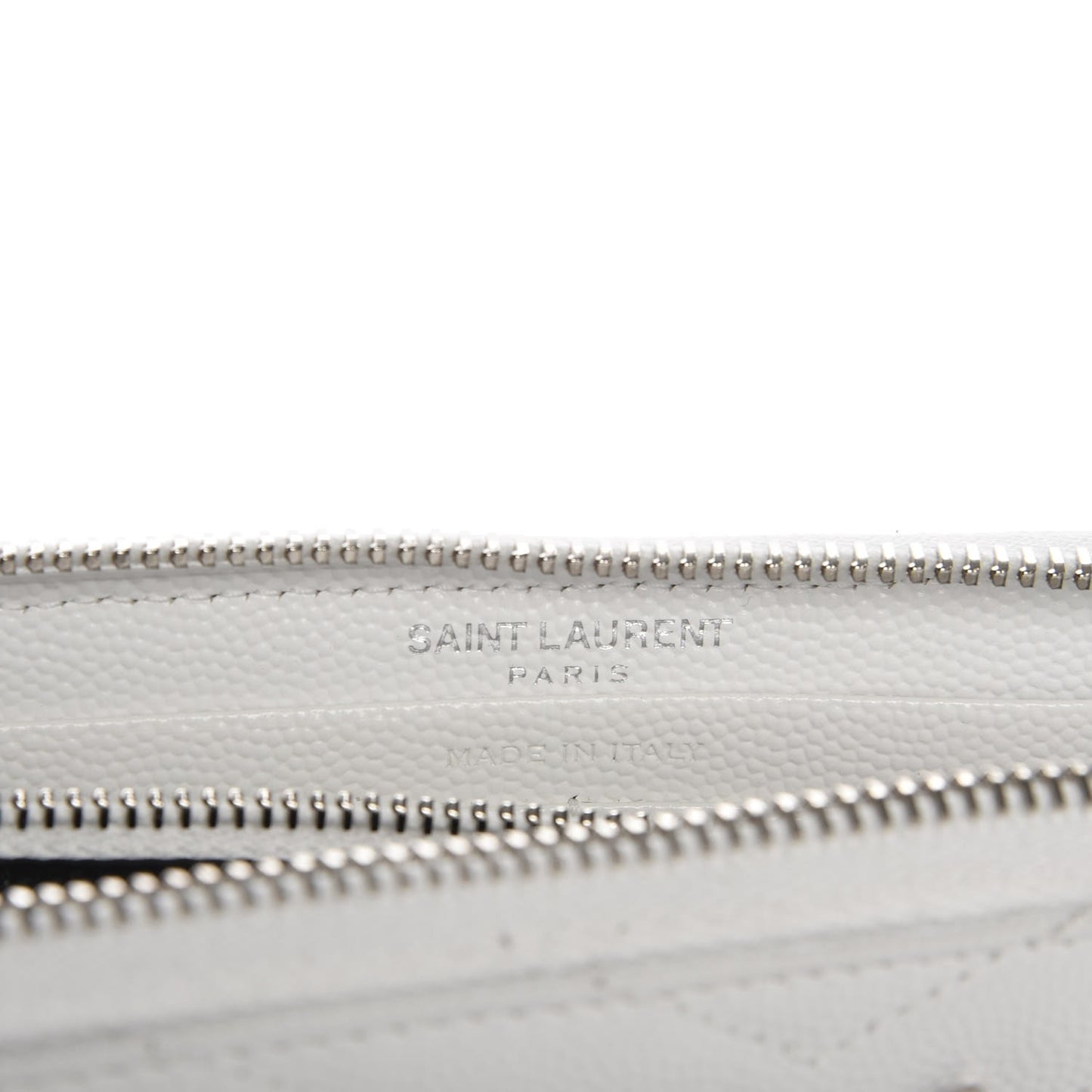 Grain De Poudre Matelasse Chevron Monogram Zip Around Wallet Blanc Optique