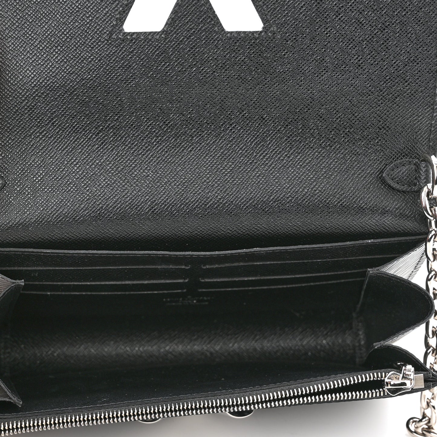 Epi Twist Chain Wallet Black