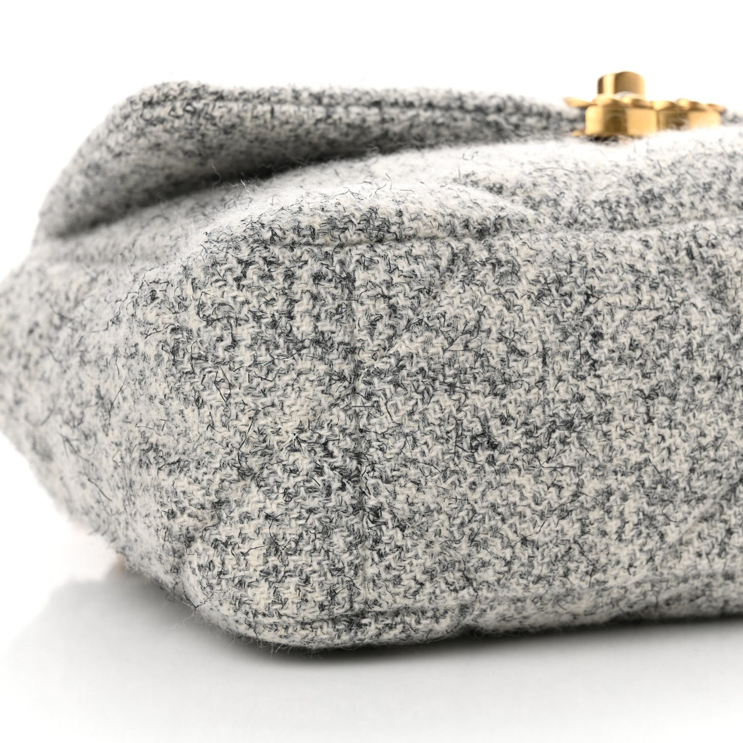 Tweed Quilted Medium Chanel 19 Flap Grey Ecru