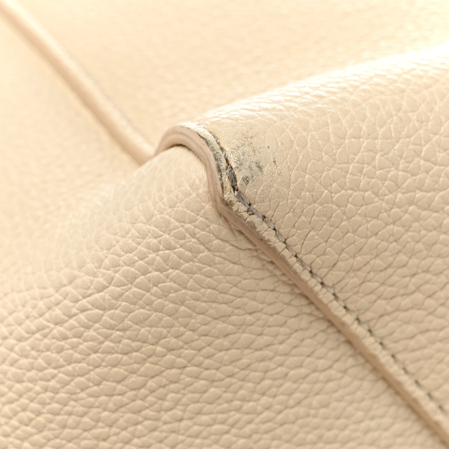 Soft Grained Calfskin Small Belt Cabas Phantom Cream
