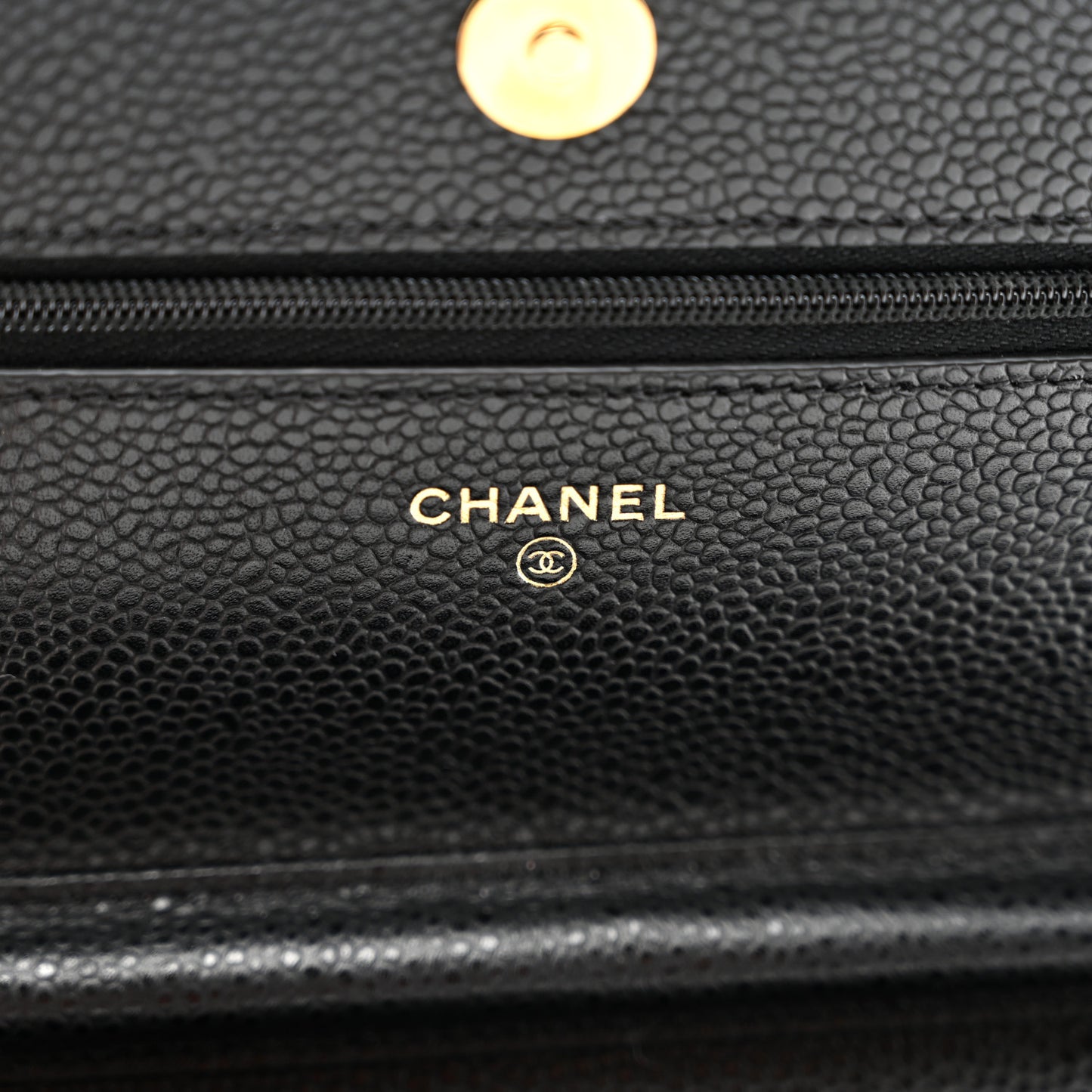Caviar Quilted Wallet on Chain WOC Black