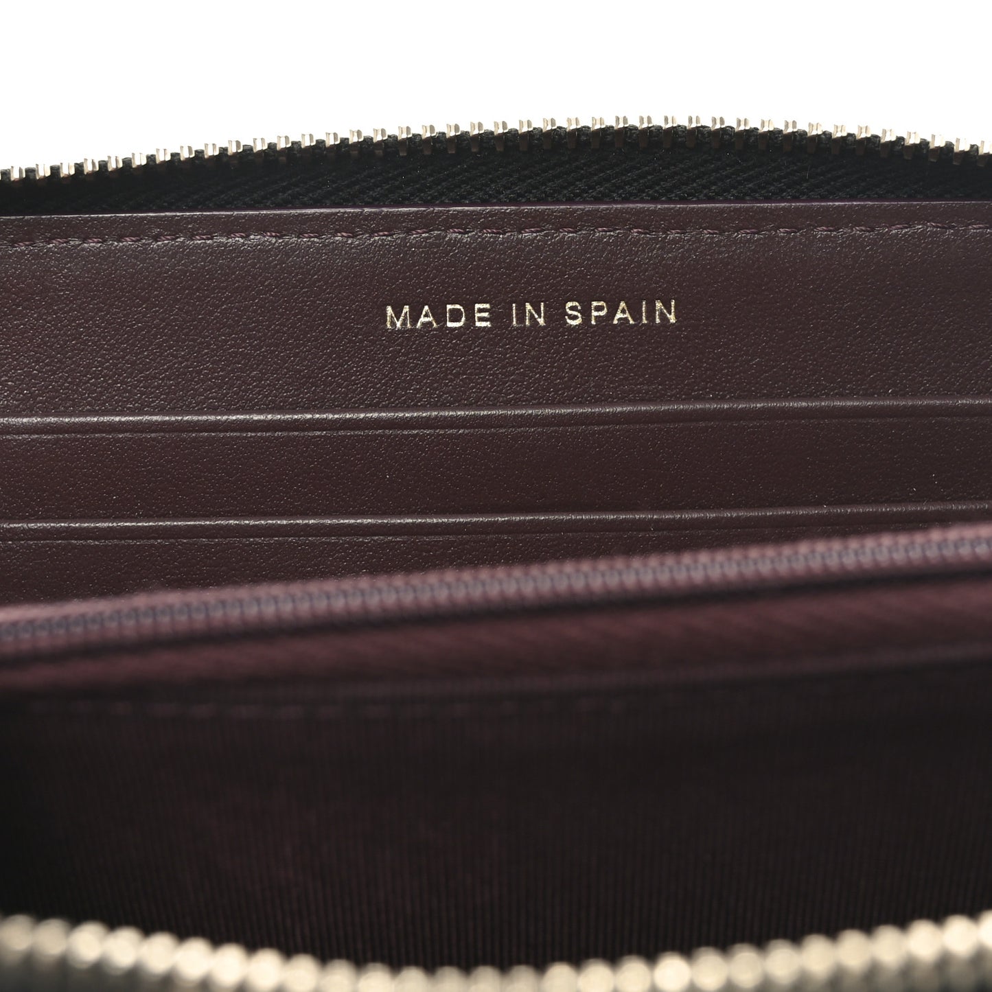 Caviar Quilted Medium Zip Around Wallet Black