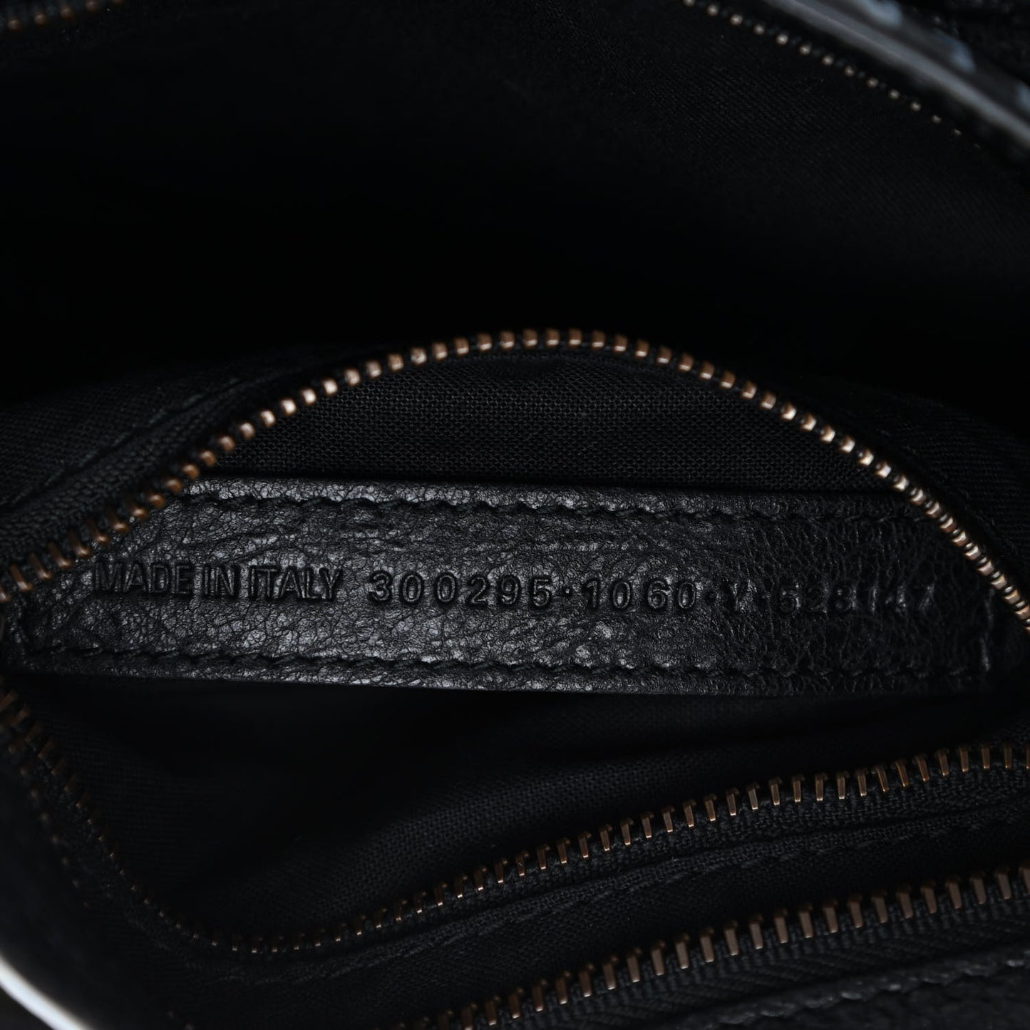 Agneau Arena Graffiti All Over Classic Hardware Mini City Black Multicolor