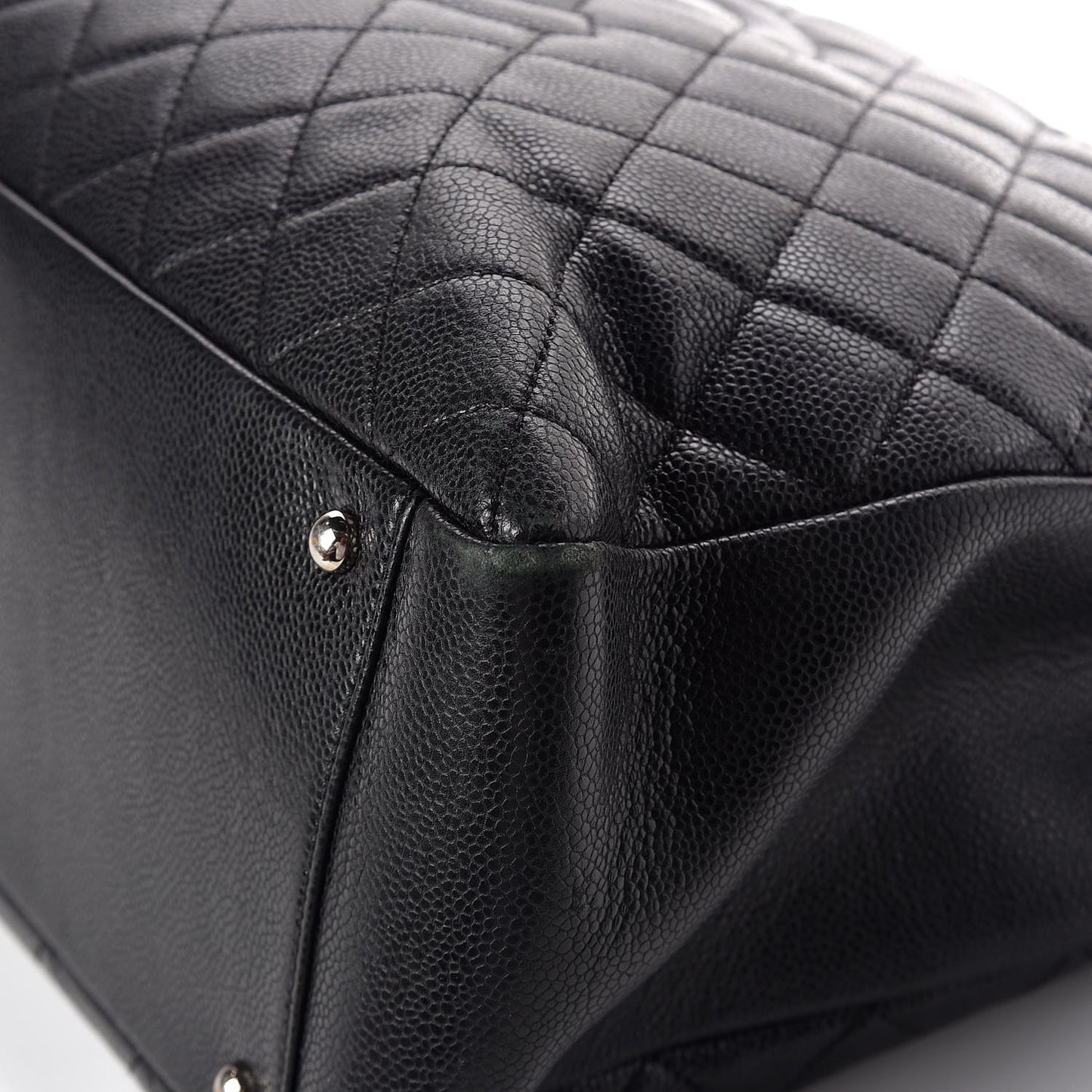 Caviar Quilted XL Grand Shopping Tote GST Black