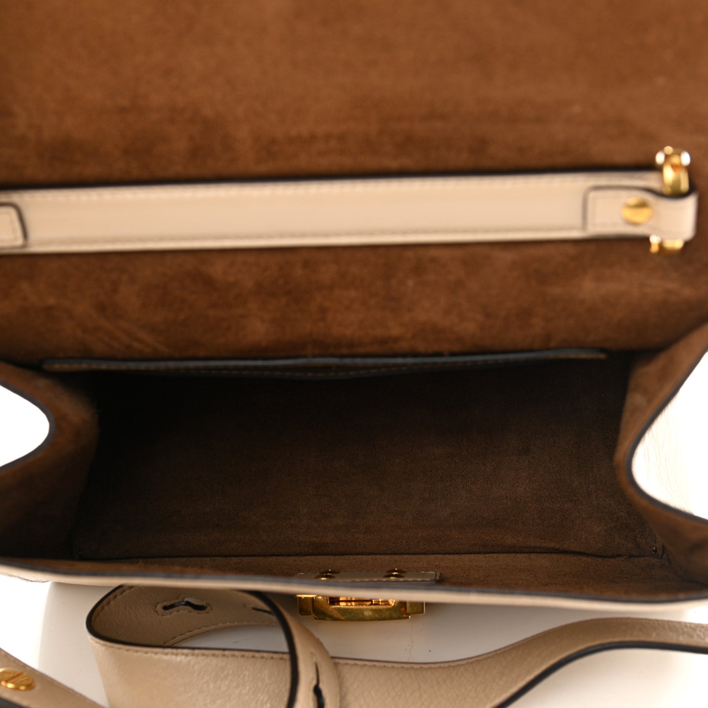 Agnello Old Shine F is Fendi Kan U Shoulder Bag Amido