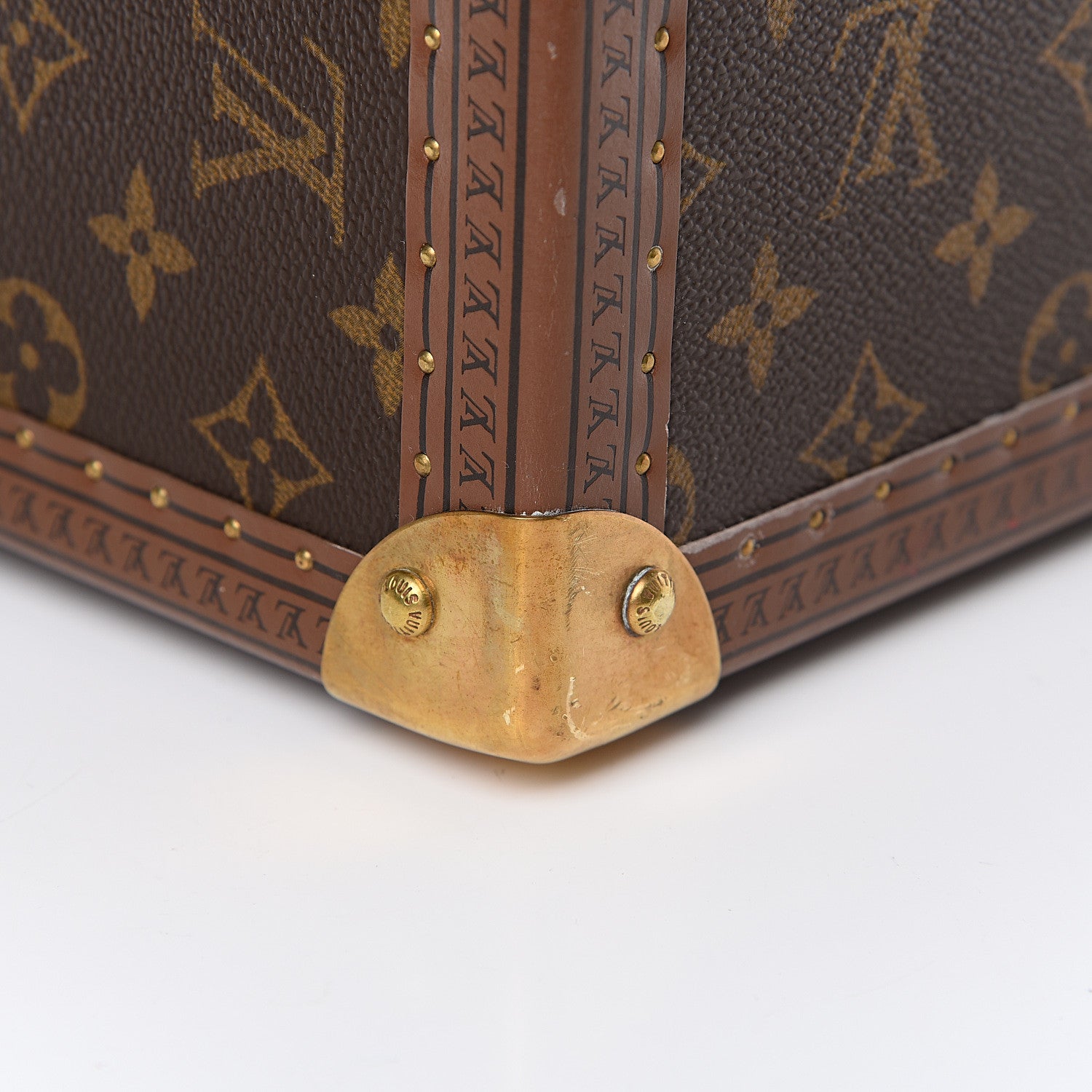 Louis Vuitton Monogram Boite Pharmacie Toiletry Case 12 of 17