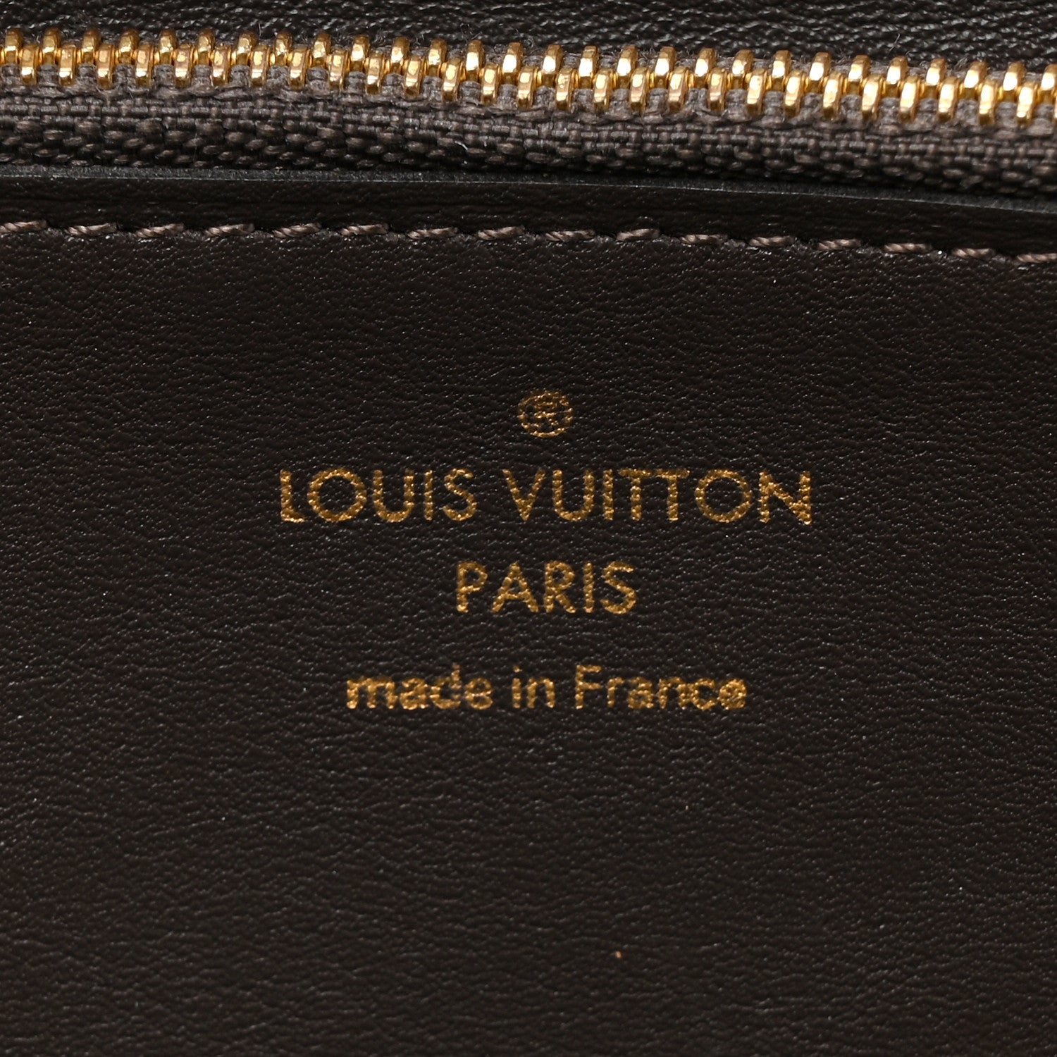Louis Vuitton Veau Cachemire Comete Wallet Galet 10 of 16