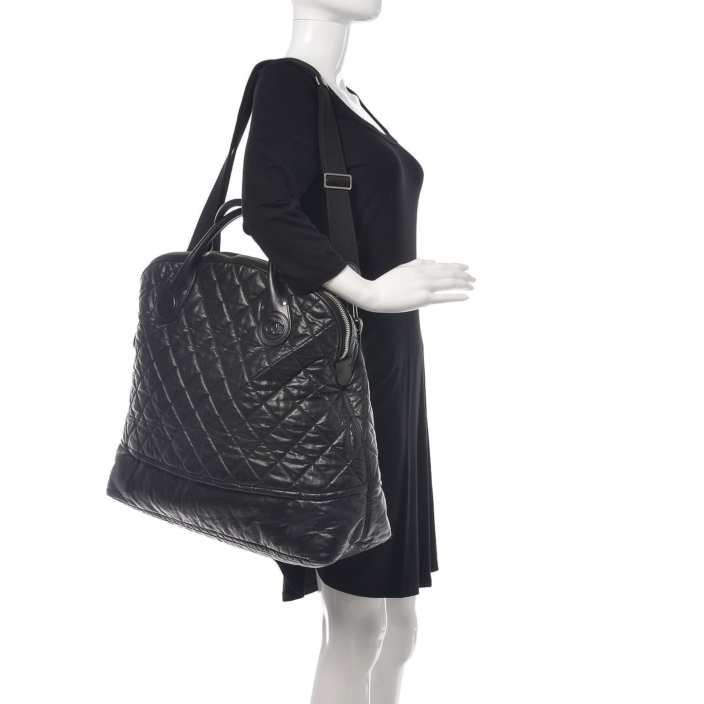 Coated Canvas Quilted Large Garment Travel Bag Black