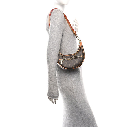 Louis Vuitton Monogram Loop 2 of 9