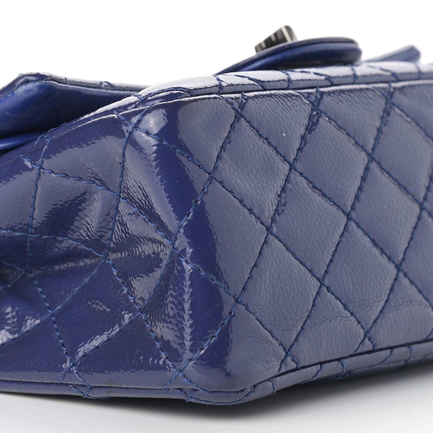 Caviar 2.55 Reissue 224 Flap Dark Blue