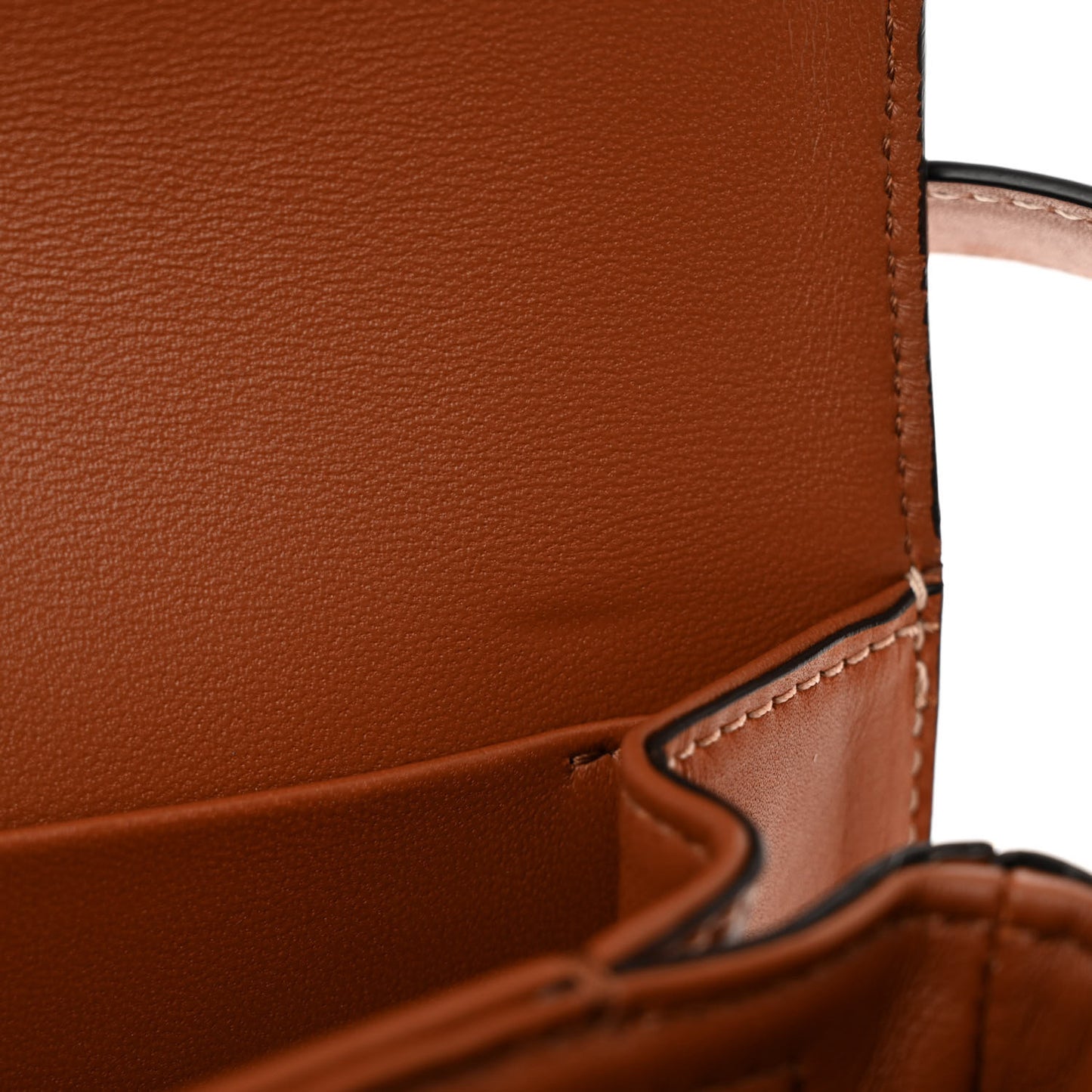 Natural Calfskin Medium Triomphe Tan