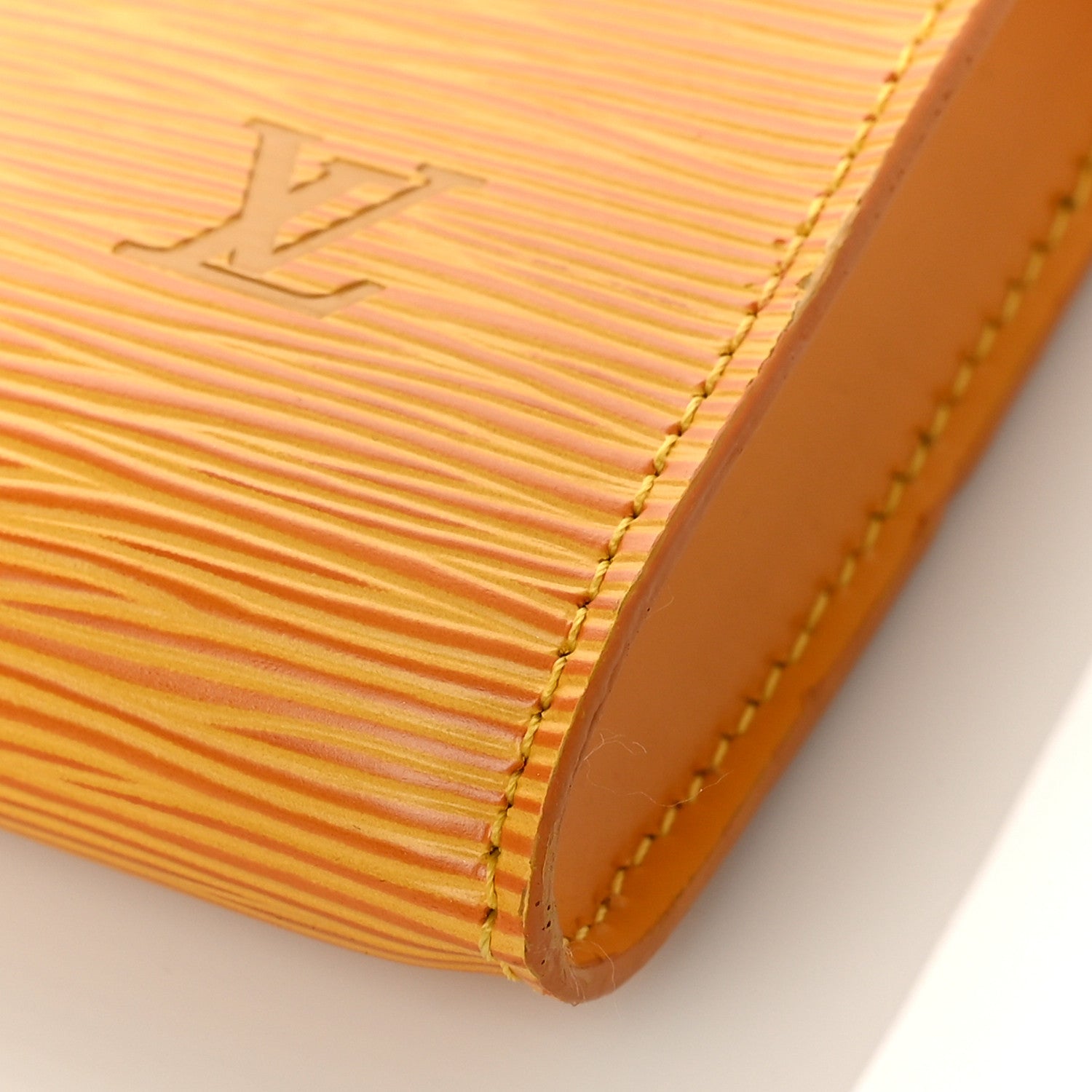 Louis Vuitton Epi Pochette Accessories 24 Tassil 9 of 10