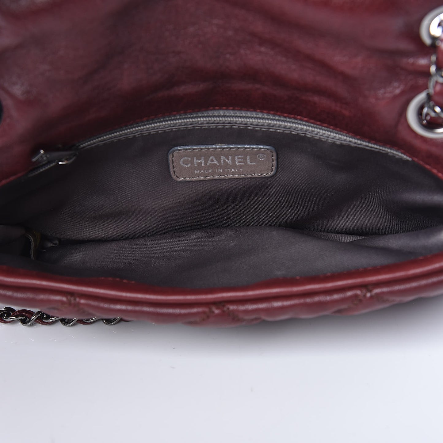 Calfskin Small Bubble Quilt Flap Burgundy