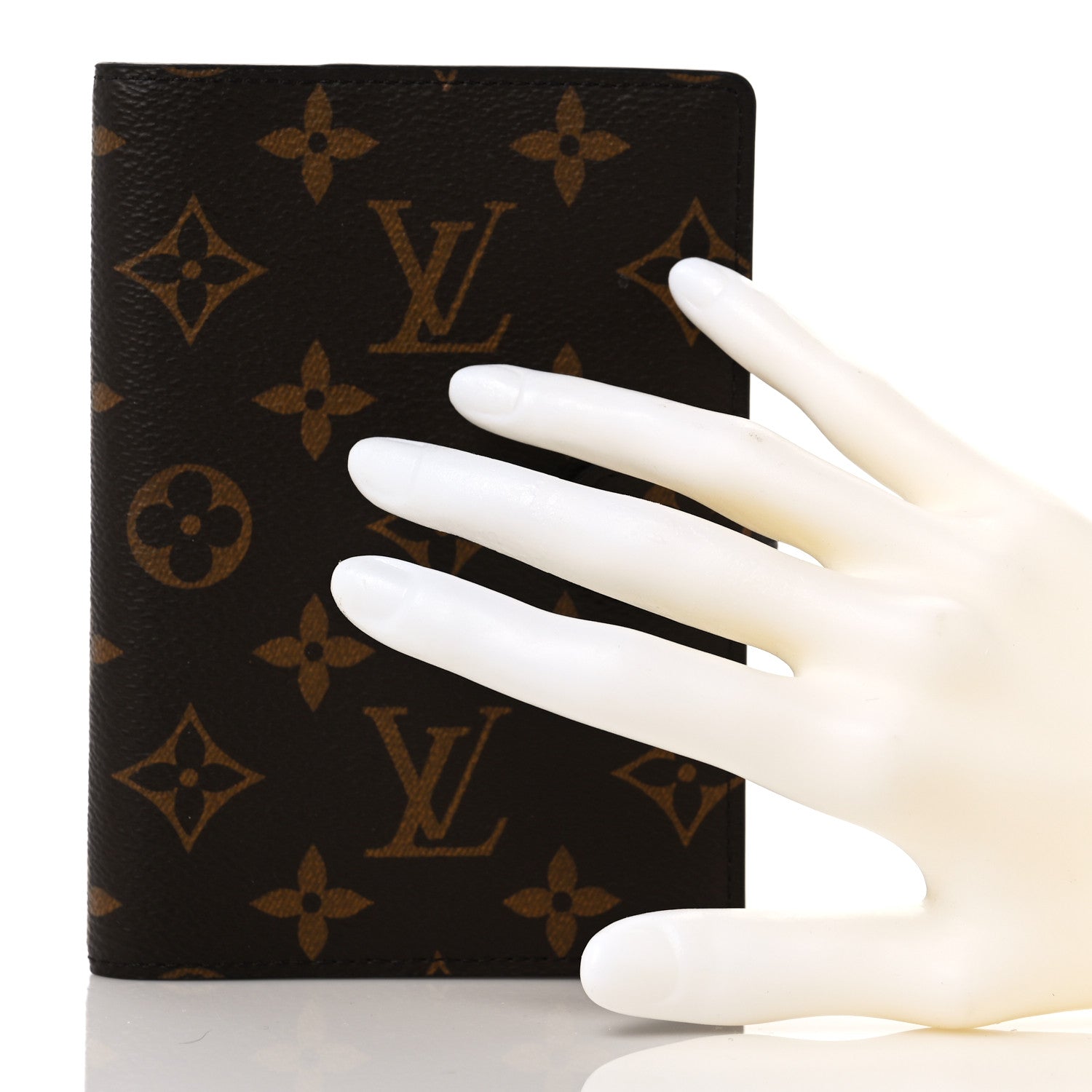 Louis Vuitton Monogram Small Ring Agenda Cover 2 of 9