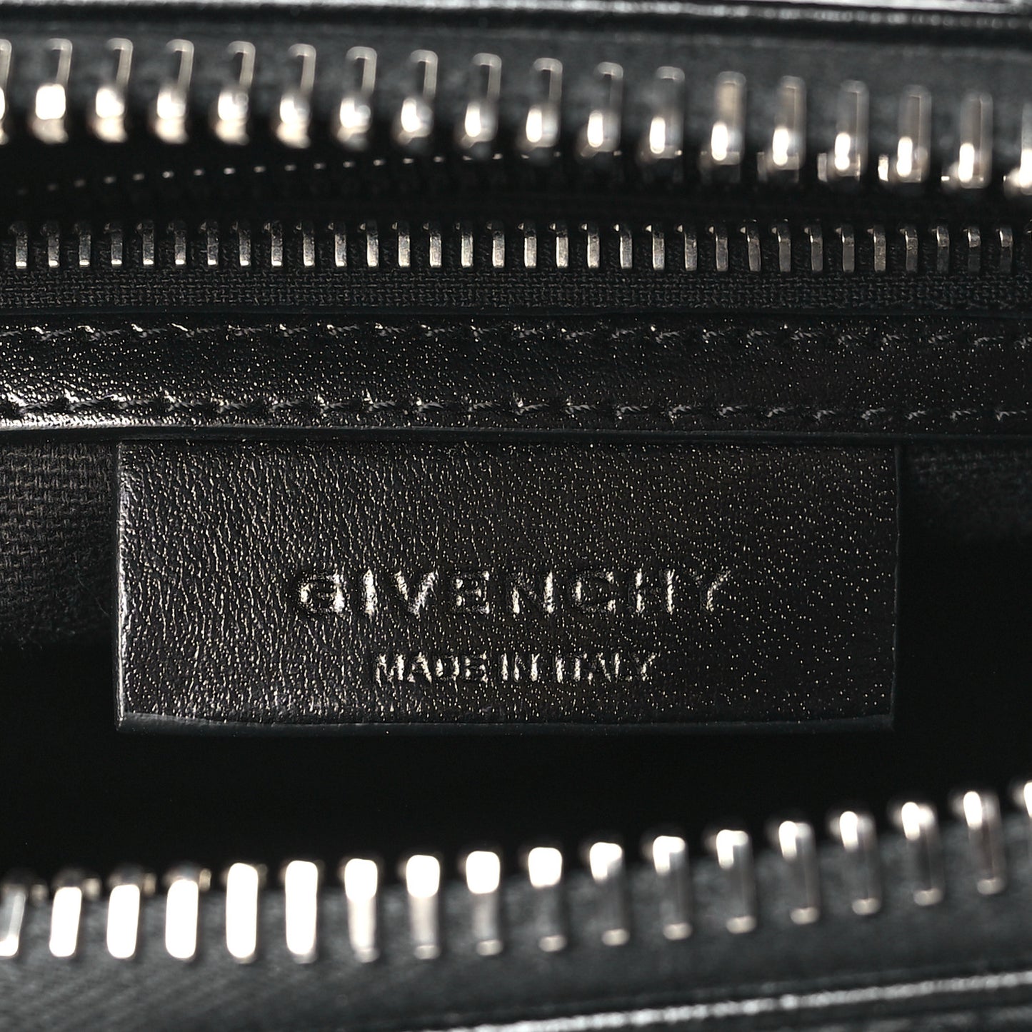 Shiny Lord Calfskin Mini Antigona Black