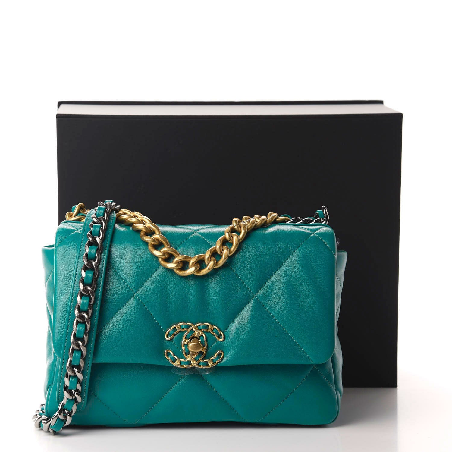 Chanel Lambskin Quilted Medium 19 Flap Green 11 of 11