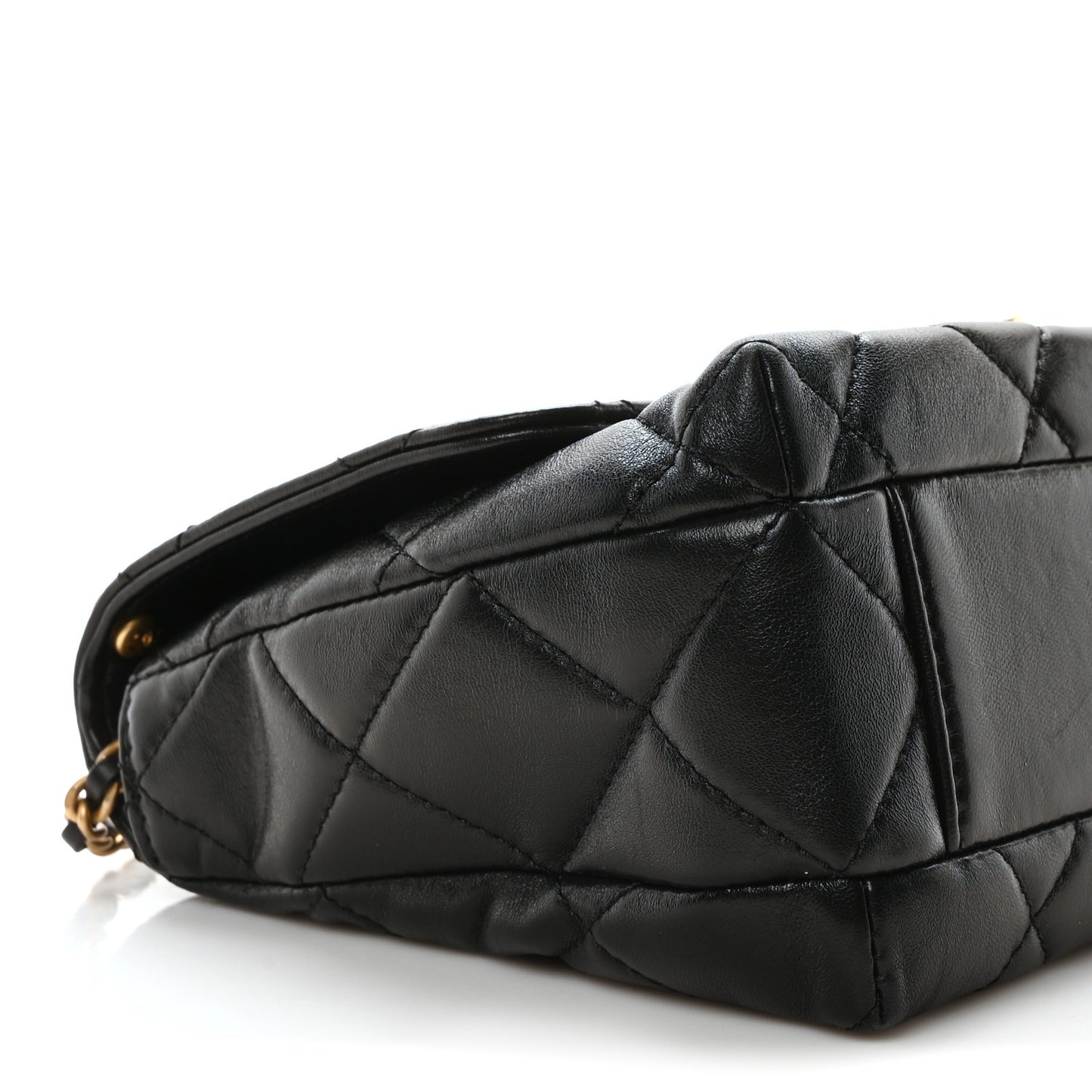 Shiny Lambskin Quilted Mini Pearl Logo Flap Black