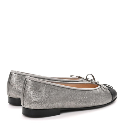 Chanel Metallic Laminated Lambskin Calfskin CC Cap Toe Ballerina Flats 37.5 Argen Black 5 of 10