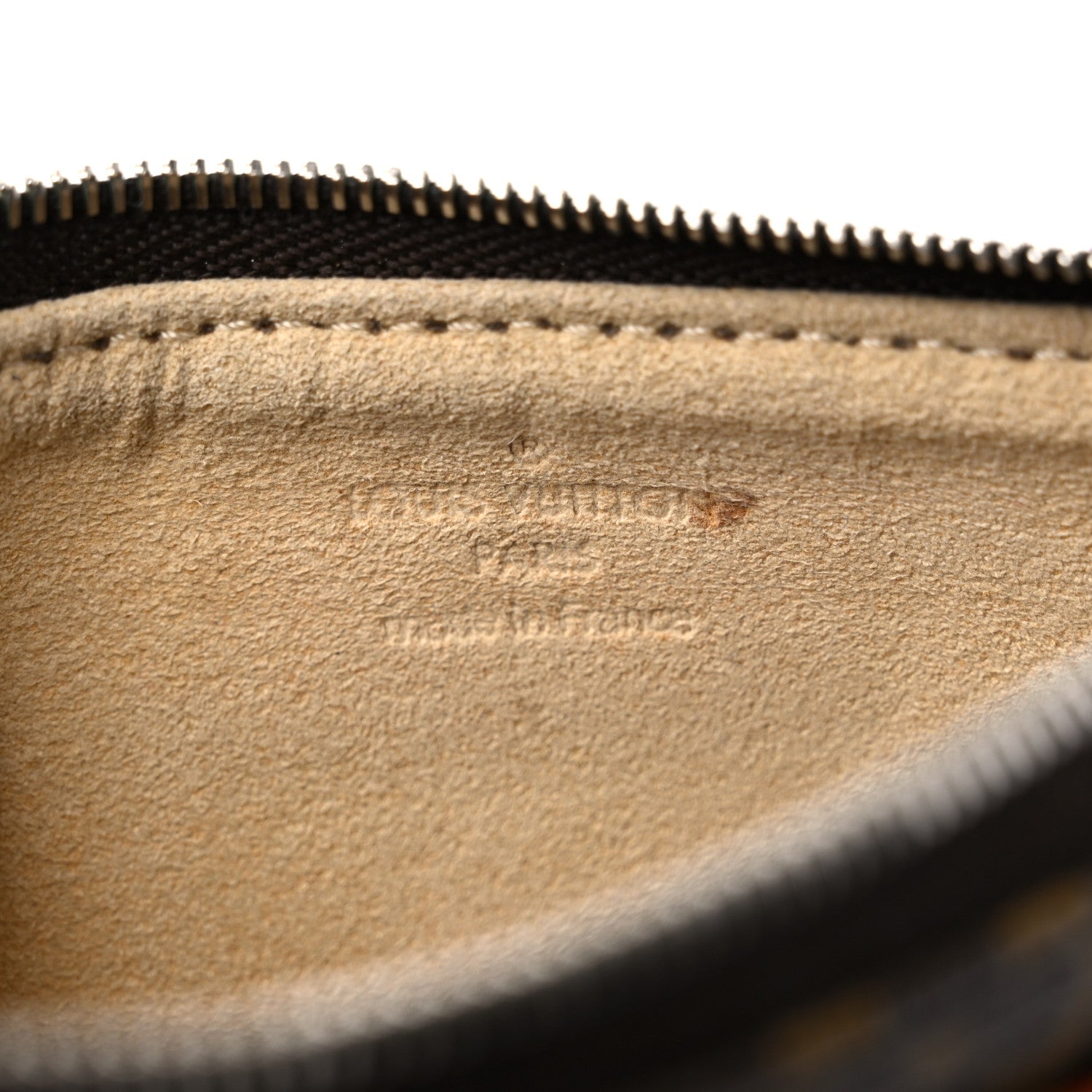 Louis Vuitton Monogram Pochette Milla PM 6 of 10