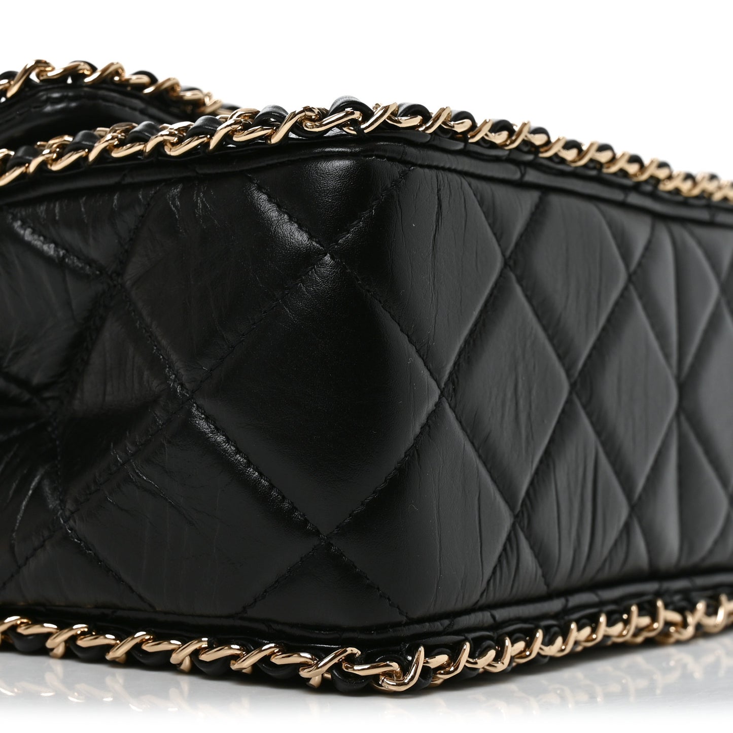Crumpled Calfskin Medium Chain All Over Flap Black