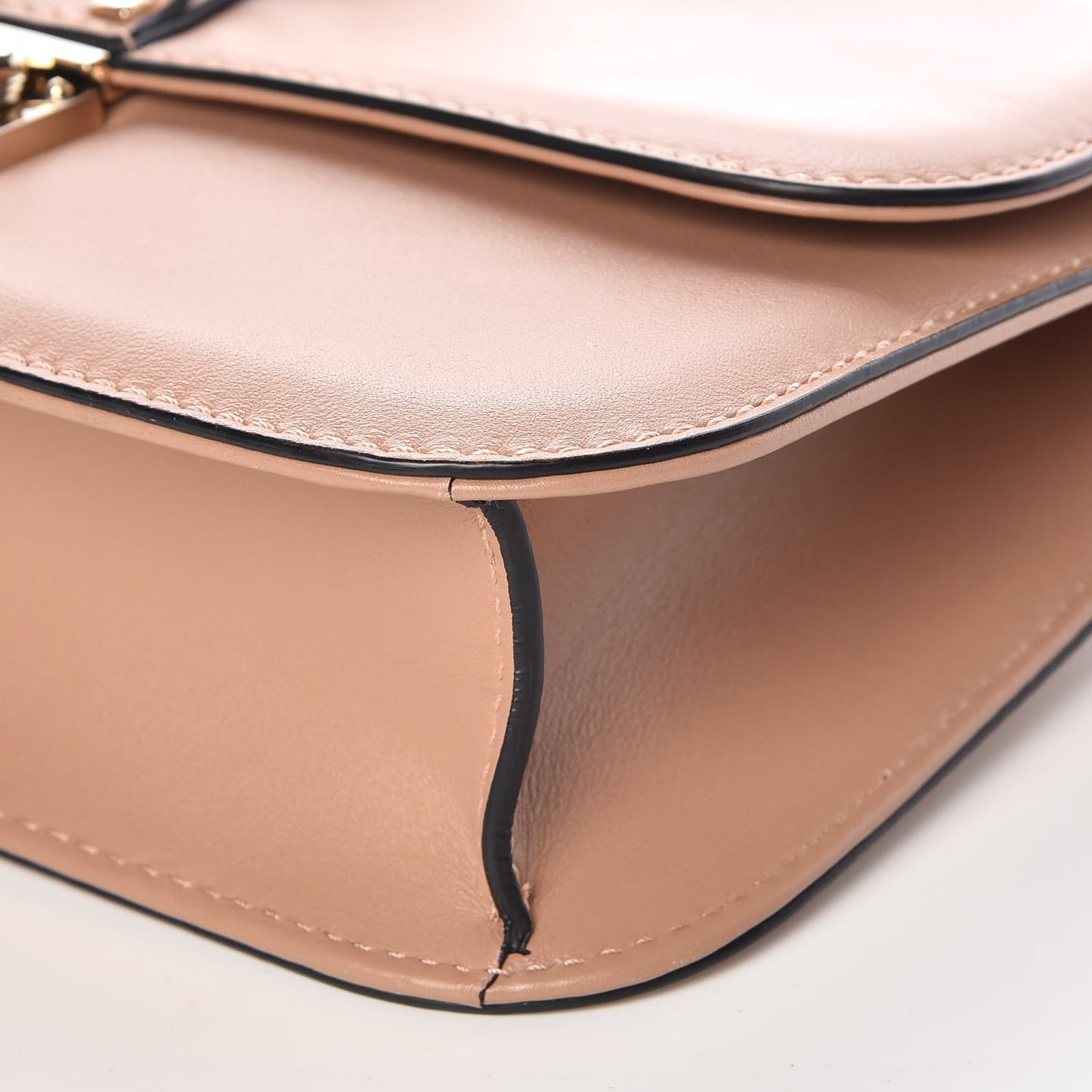 Vitello Medium Glam Lock Rockstud Flap Soft Noisette