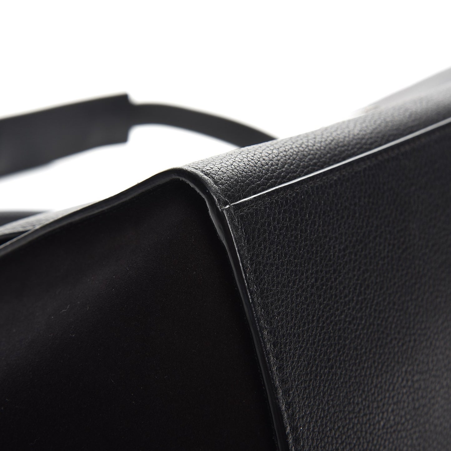 Drummed Calfskin Suede Medium Trapeze Black