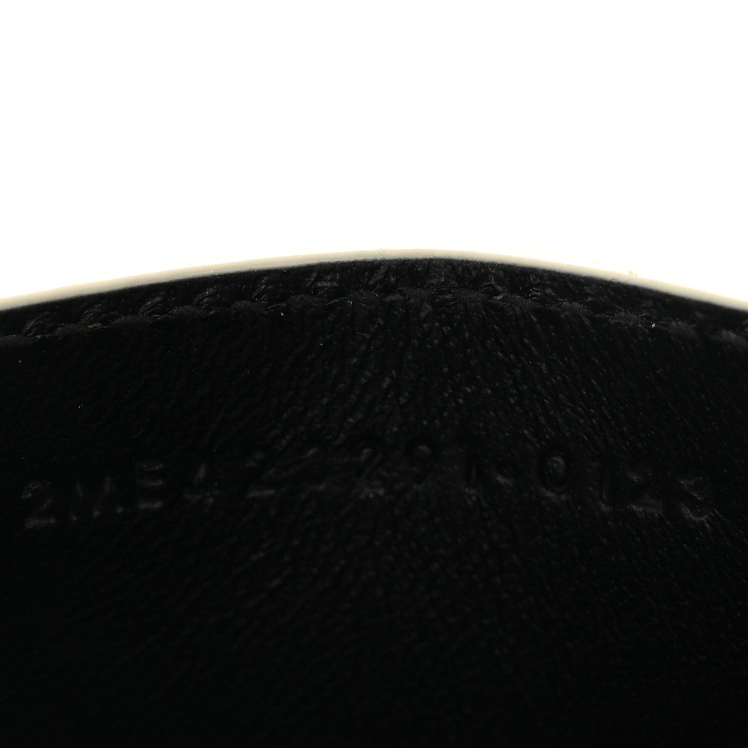 Saint Laurent Grain De Poudre Matelasse Chevron Monogram Credit Card Case Crema Soft 7 of 8