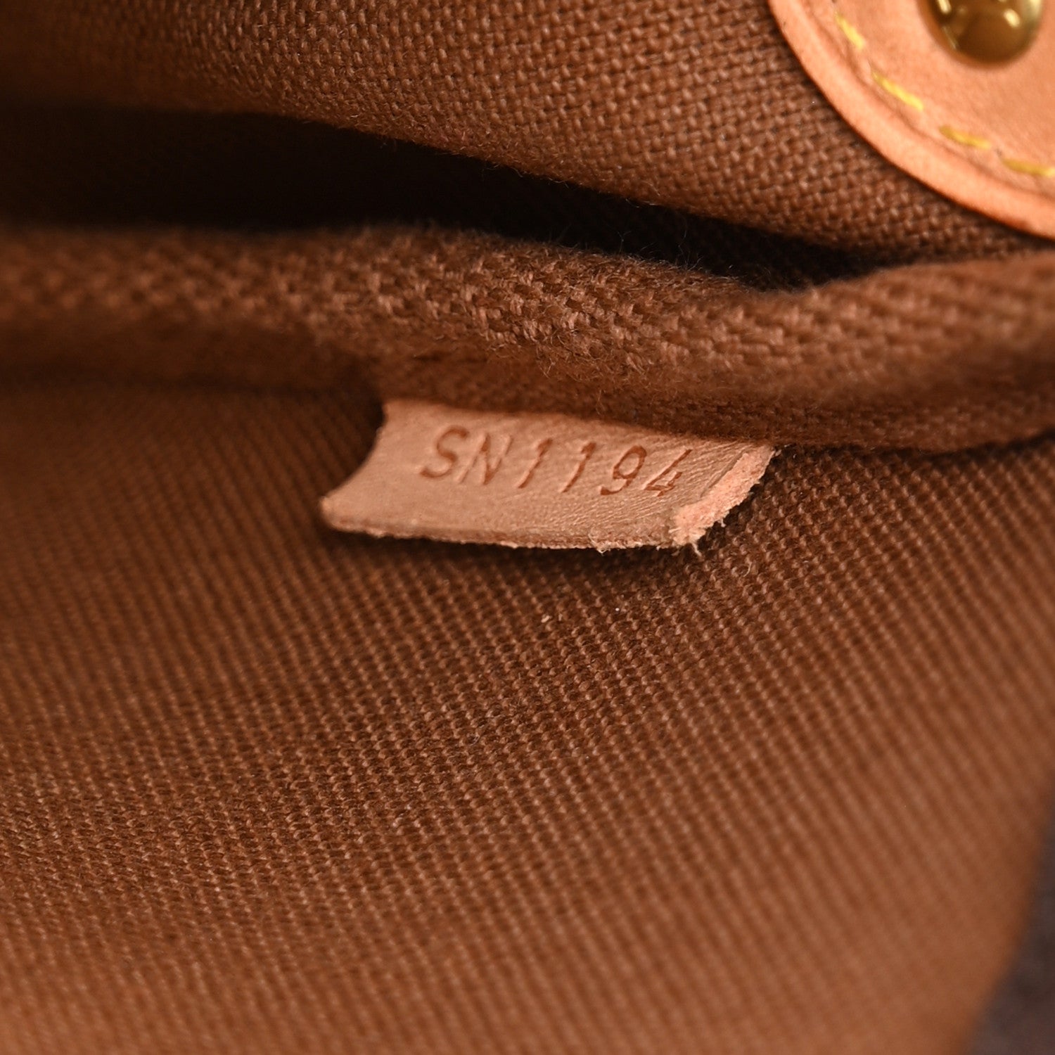 Louis Vuitton Monogram Eva Clutch 7 of 10
