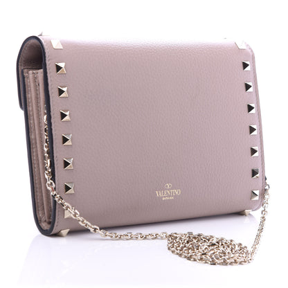 Valentino Garavani Pebbled Calfskin Rockstud Envelope Wallet on Chain Poudre 3 of 10