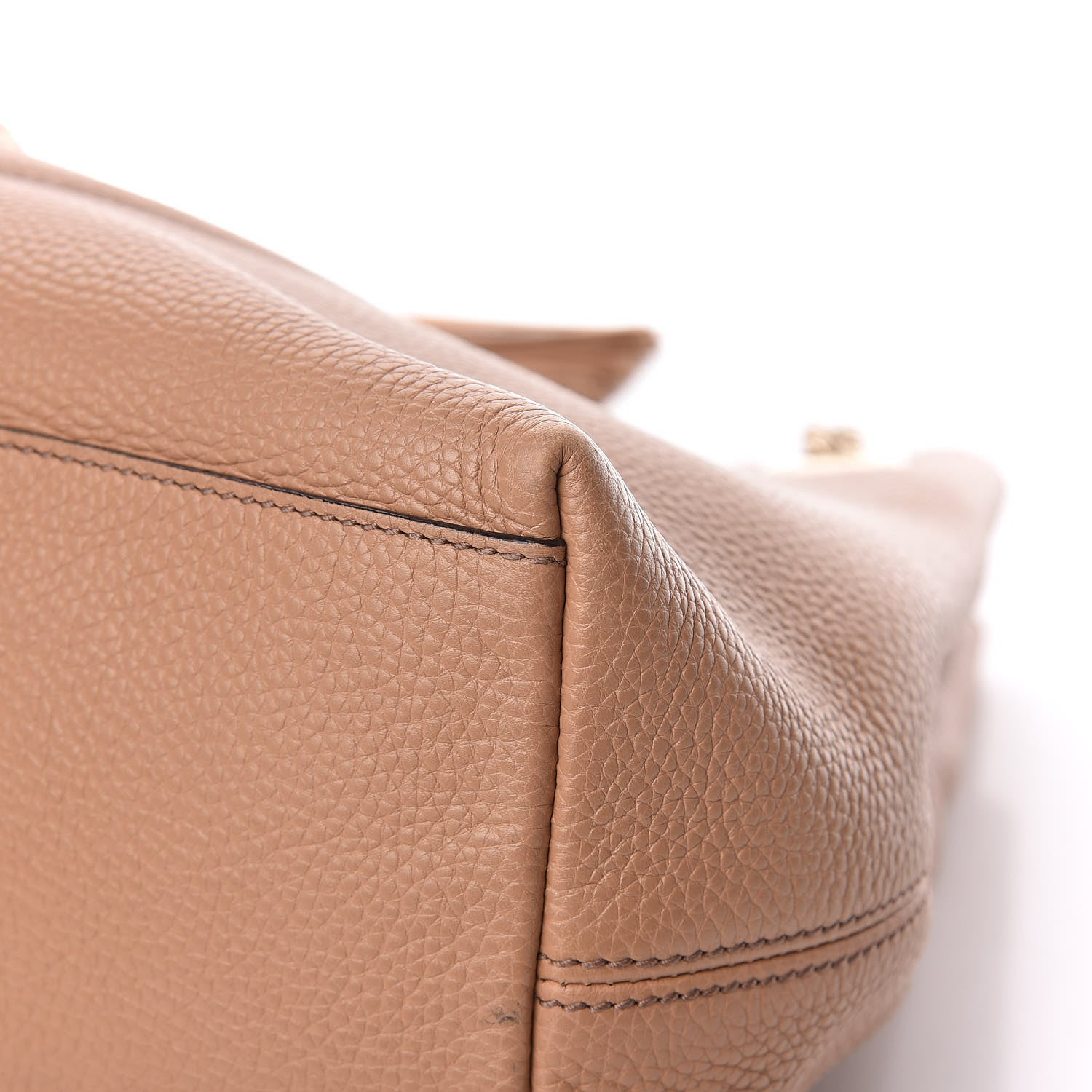Gucci Pebbled Calfskin Medium Soho Chain Shoulder Bag Camelia 15 of 18