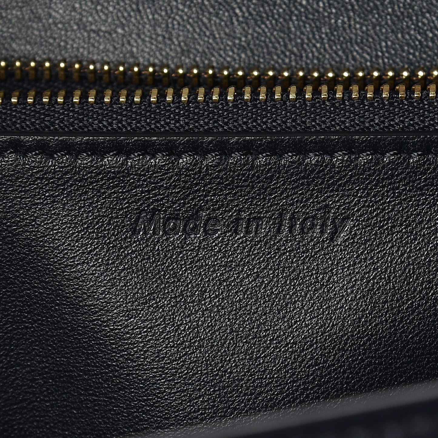 Box Calfskin Medium Classic Box Flap Bag Navy