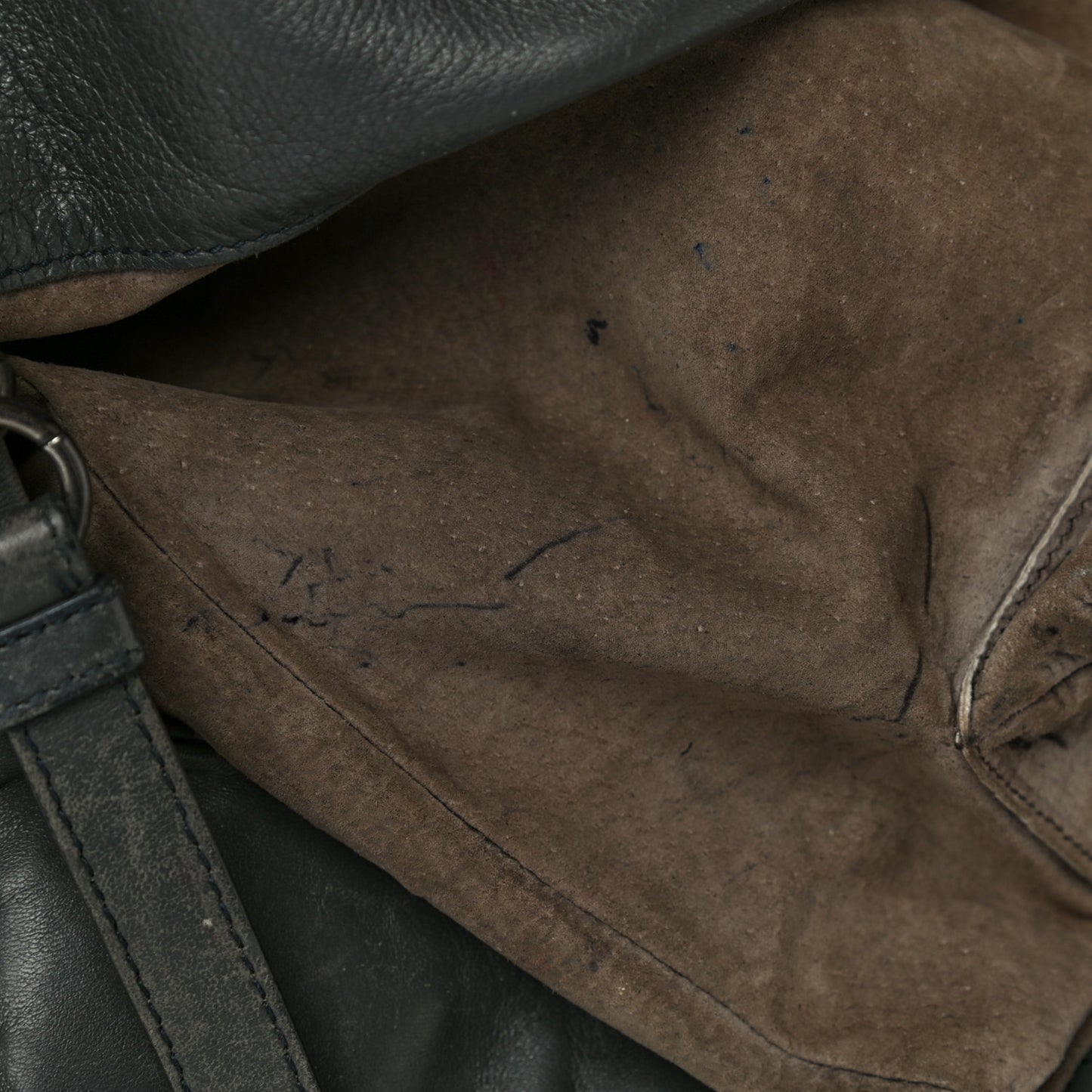 Nappa Intrecciato Large Campana Hobo Shadow