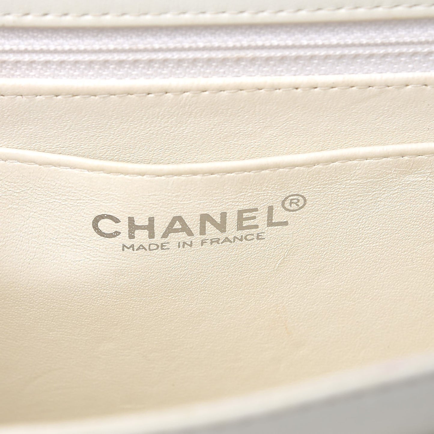 Patent Square Quilted Small Flap White Black