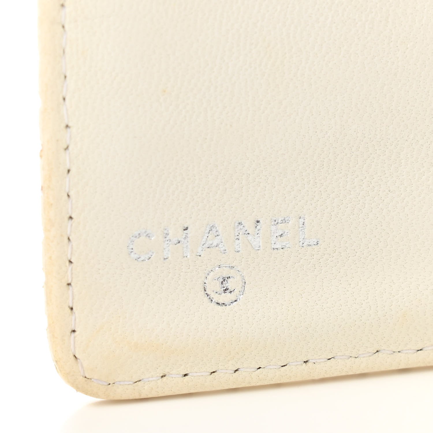 Chanel Lambskin Perforated Yen Wallet White 6 of 13